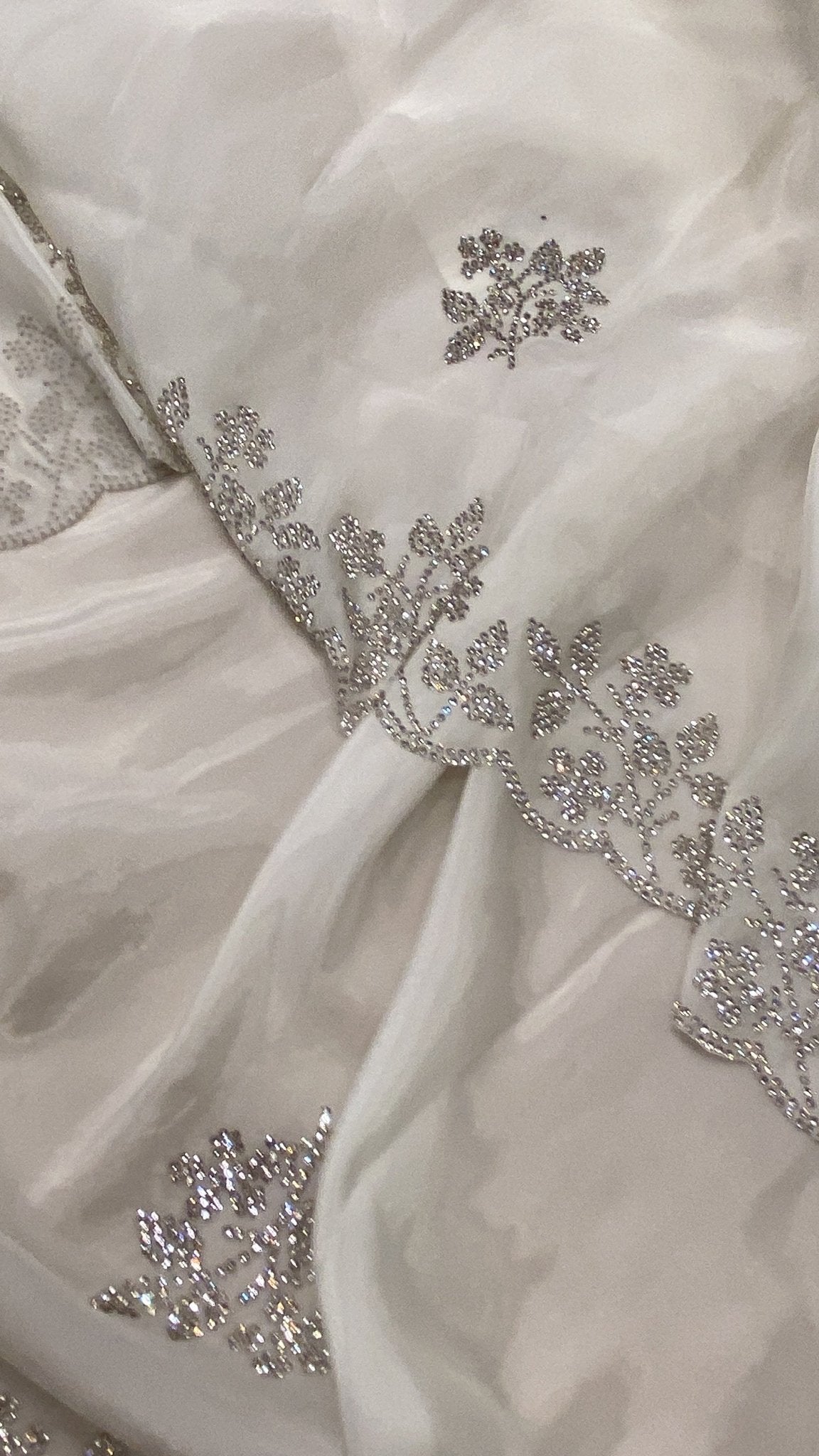 Premium Crepe Chinnon Saree - Kanjeevaram Silk Mandir