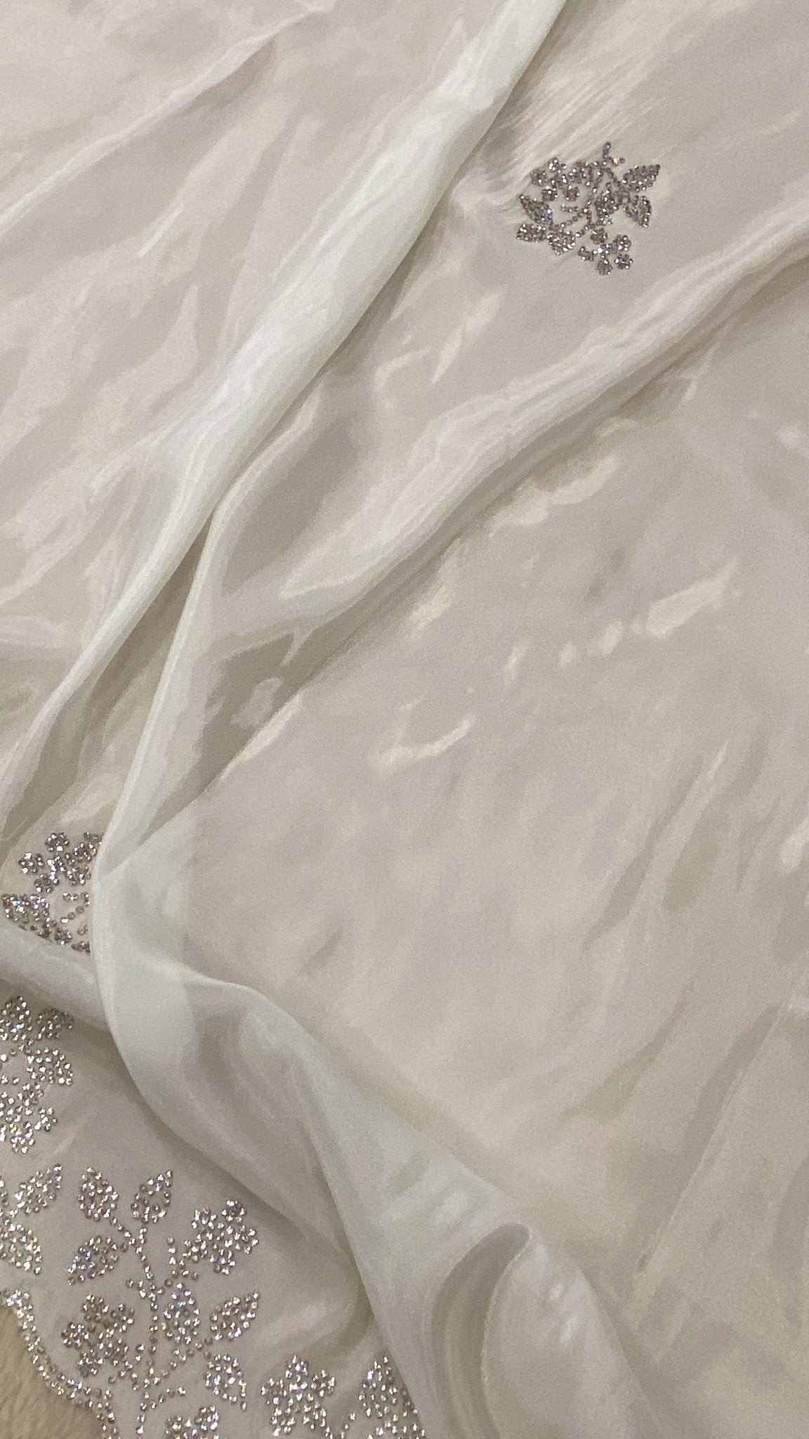 Premium Crepe Chinnon Saree - Kanjeevaram Silk Mandir