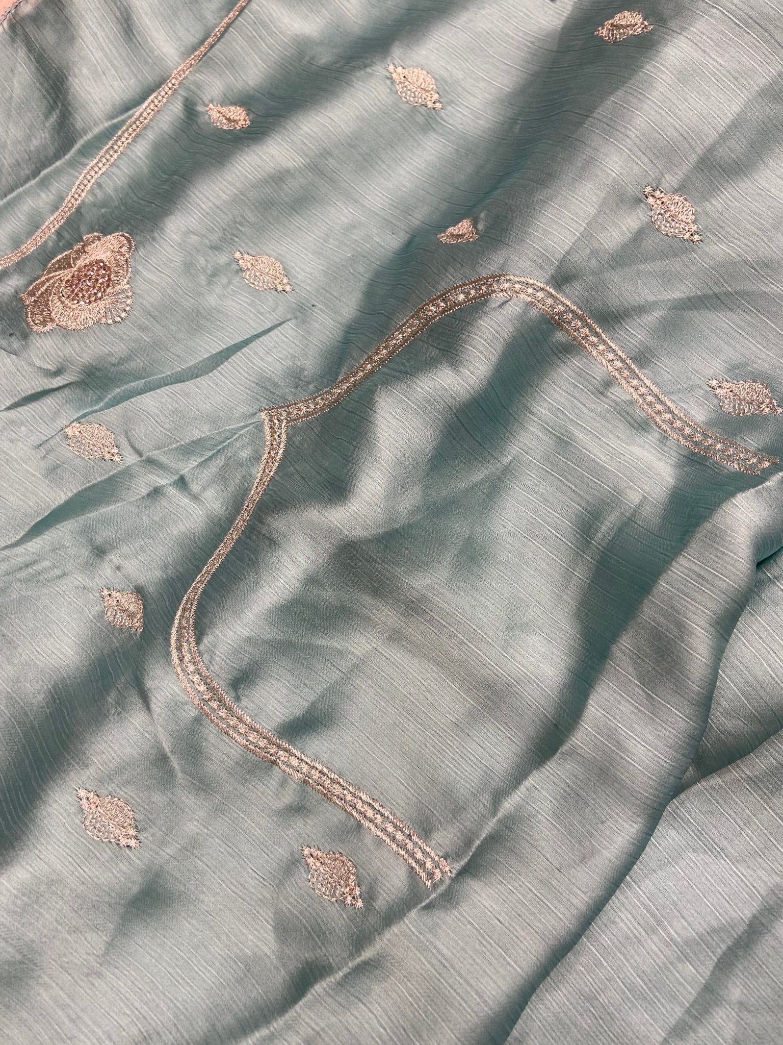 Premium Crepe Satin Silk Saree🩵 - Kanjeevaram Silk Mandir