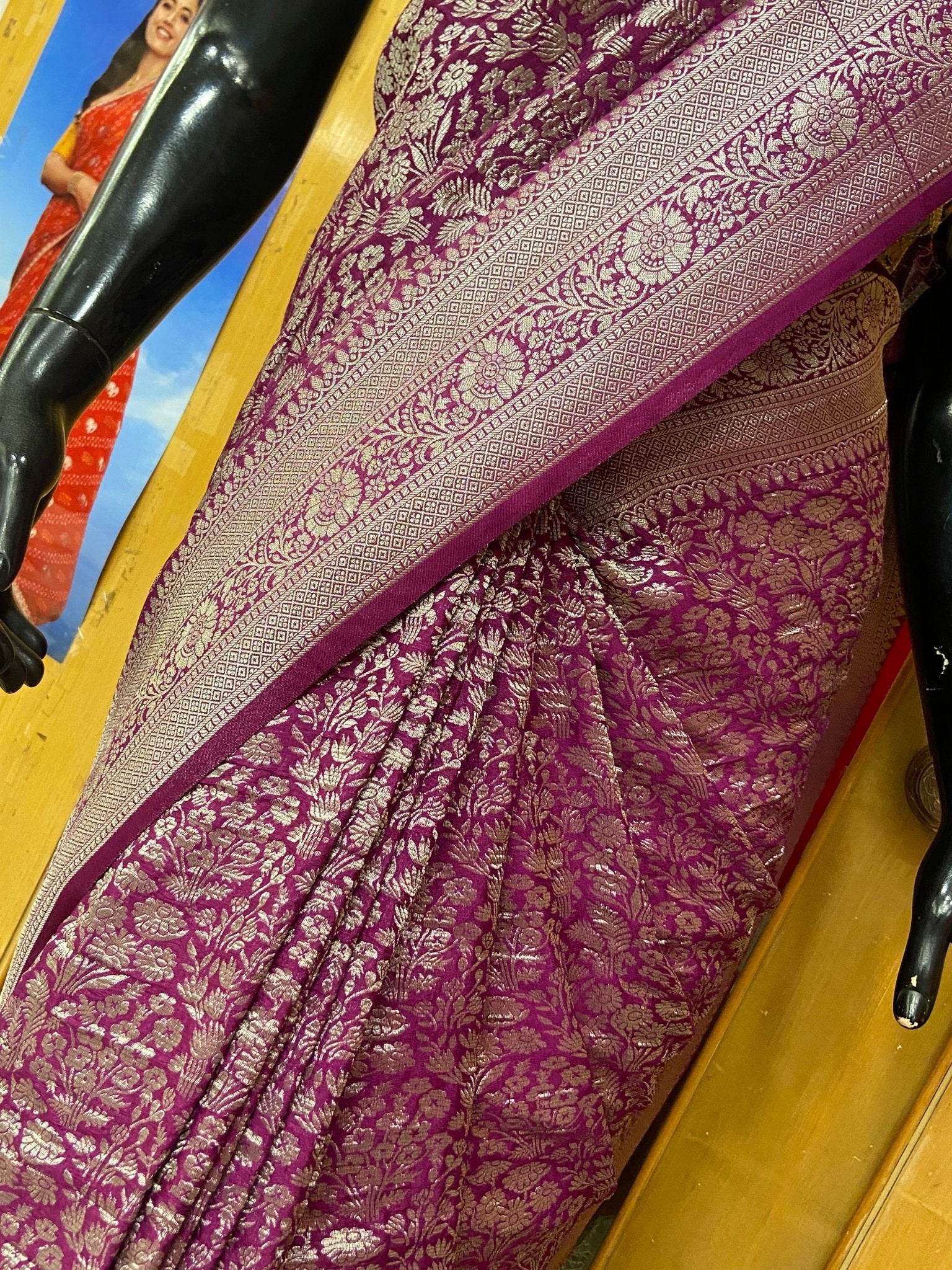 Premium Crush Crepe Georgette Saree - Kanjeevaram Silk Mandir