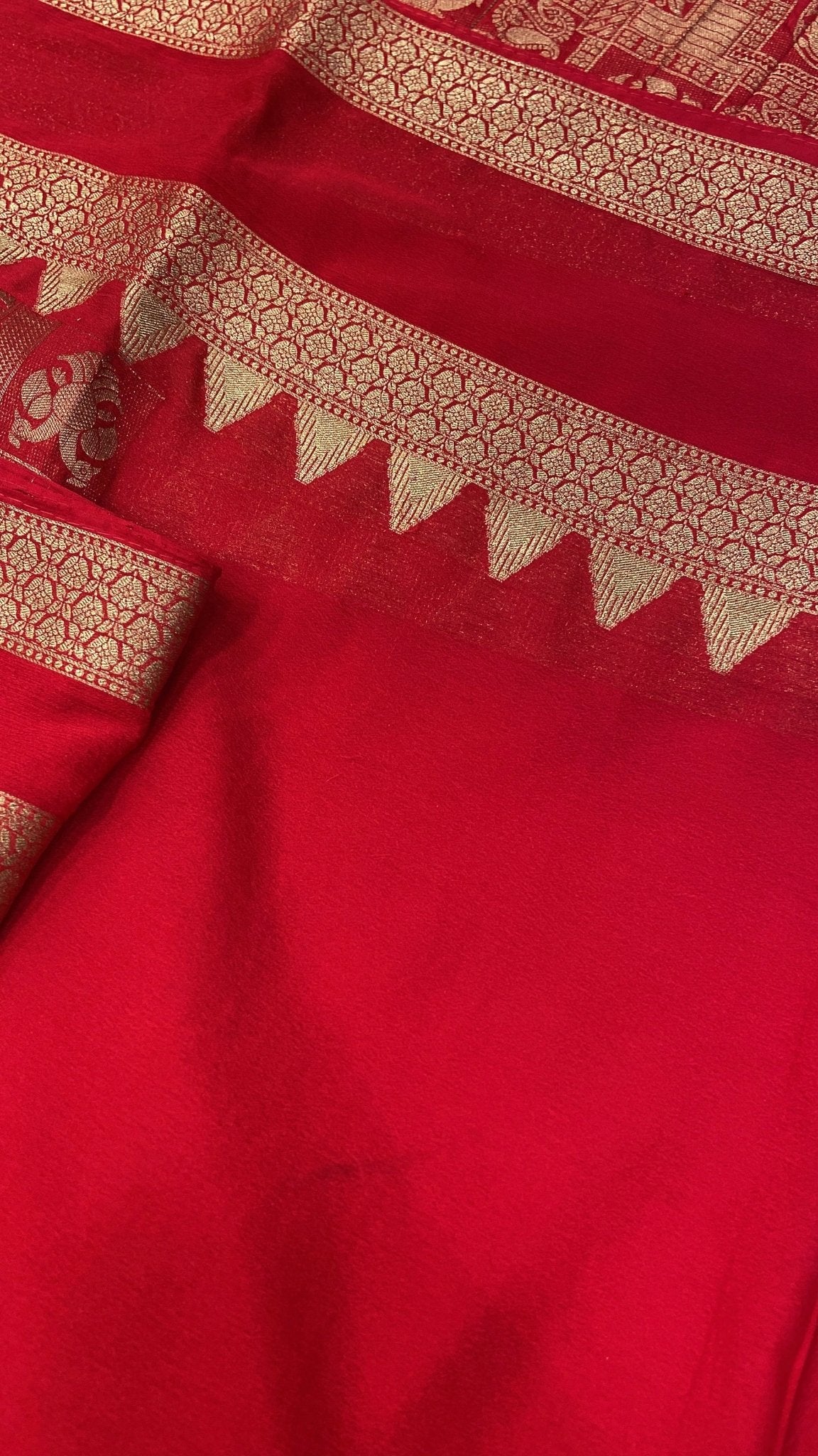 Premium Crush Crepe Georgette Saree - Kanjeevaram Silk Mandir