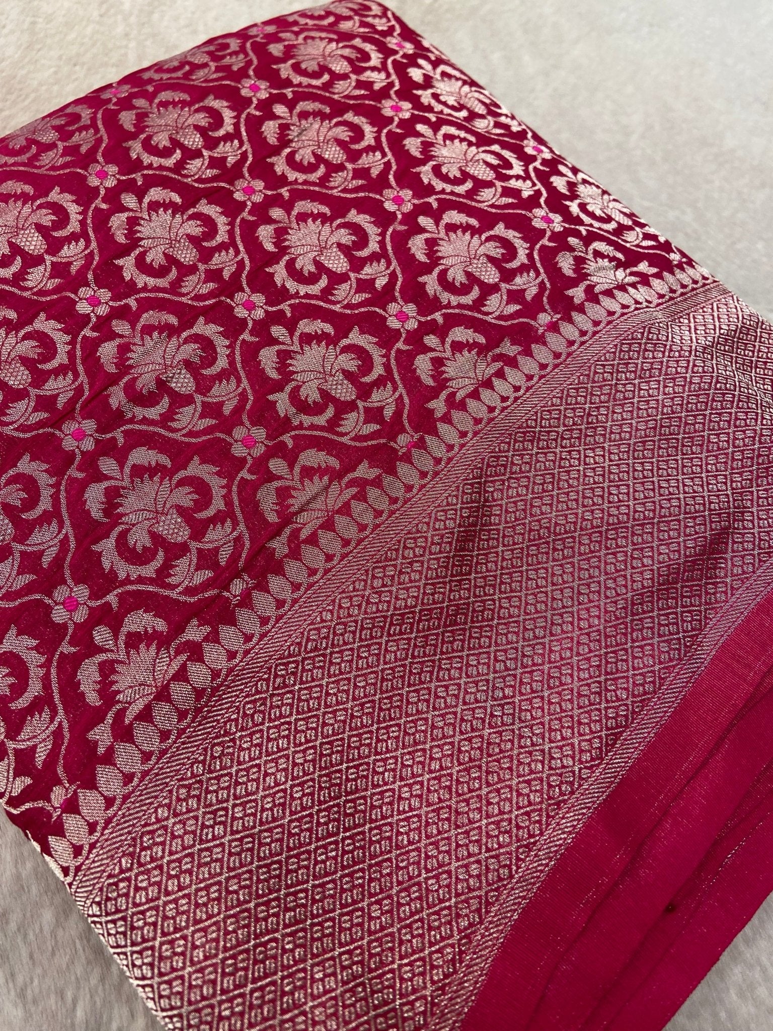 Premium Crush Georgette Saree - Kanjeevaram Silk Mandir