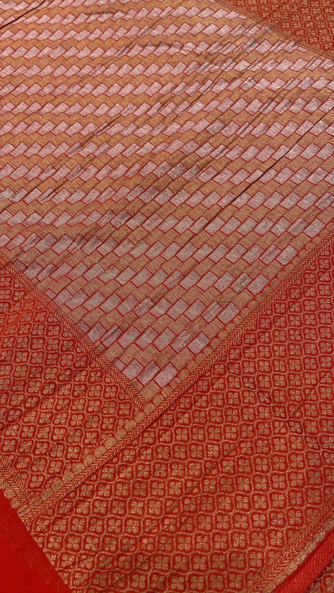 Premium Crush Georgette Saree - Kanjeevaram Silk Mandir