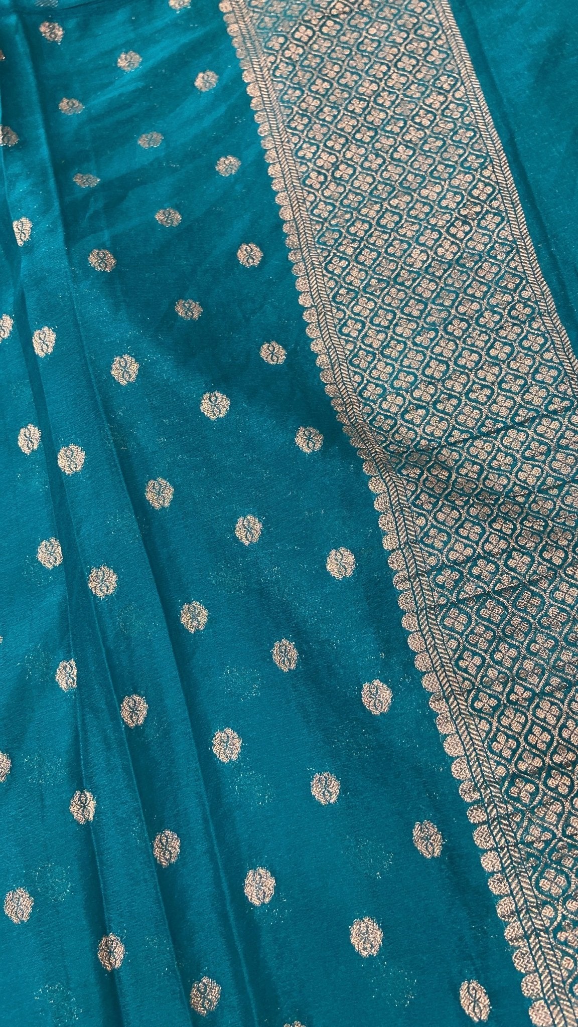 Premium Crush Georgette Saree - Kanjeevaram Silk Mandir
