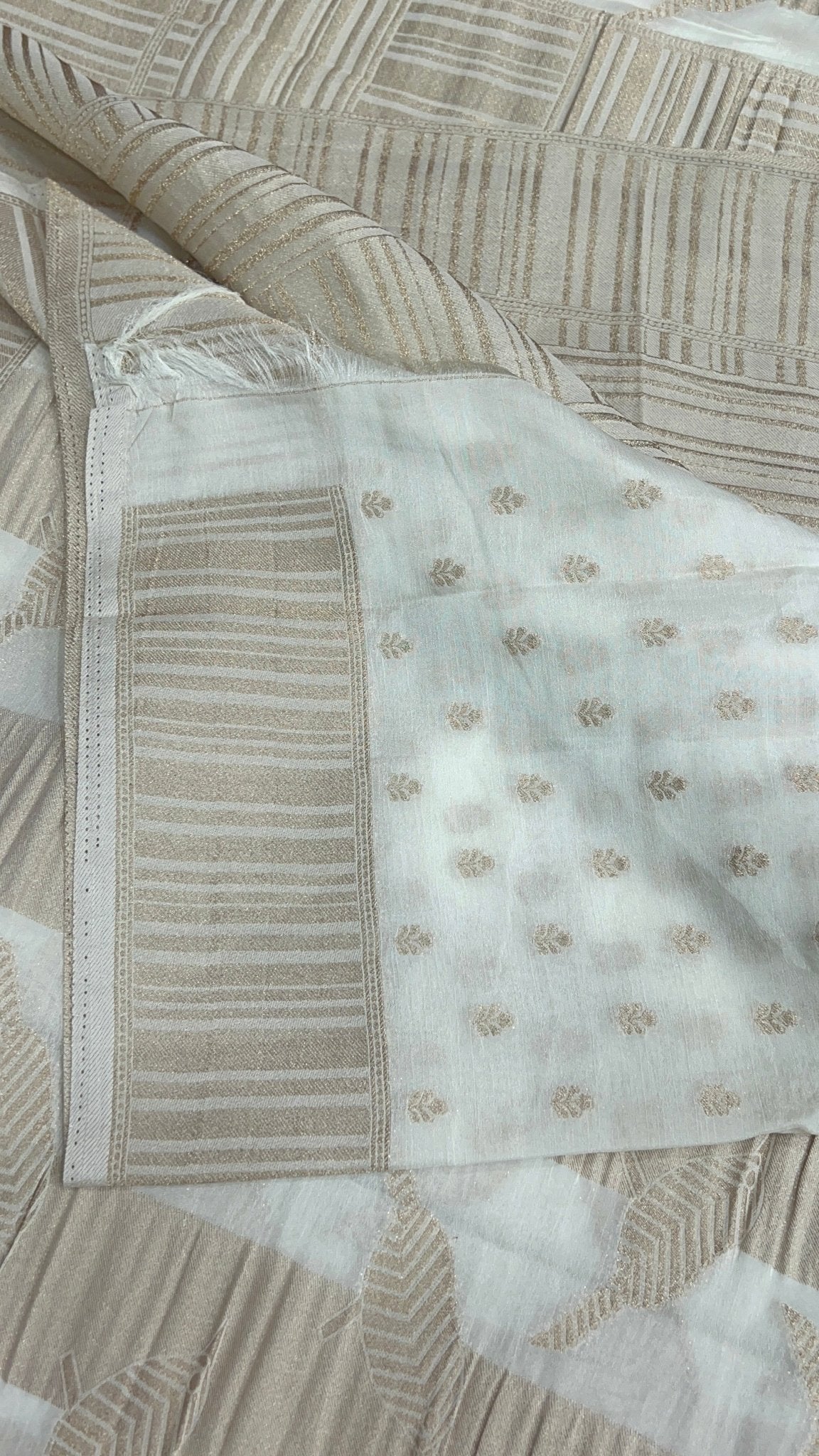 Premium Crush Georgette Saree - Kanjeevaram Silk Mandir