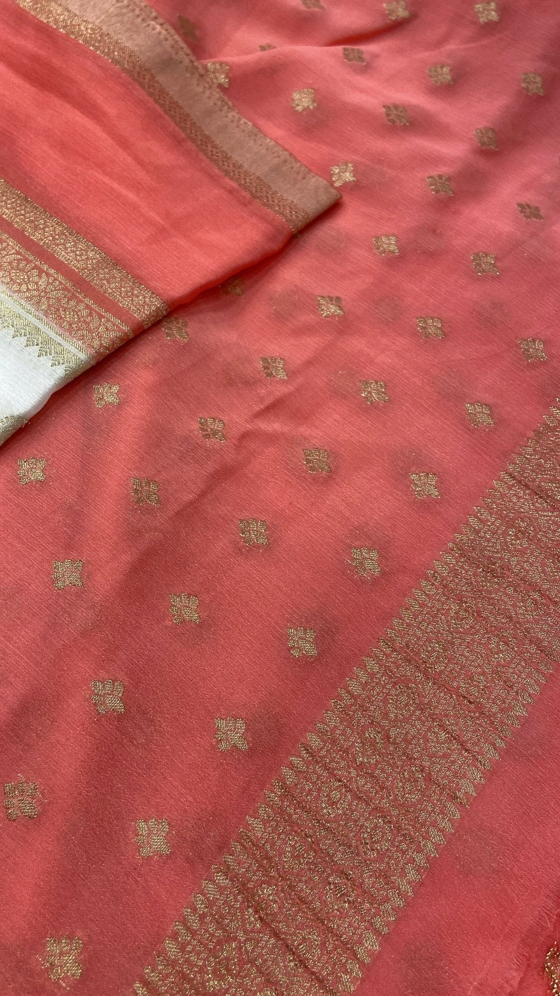 Premium Crush Georgette Saree - Kanjeevaram Silk Mandir