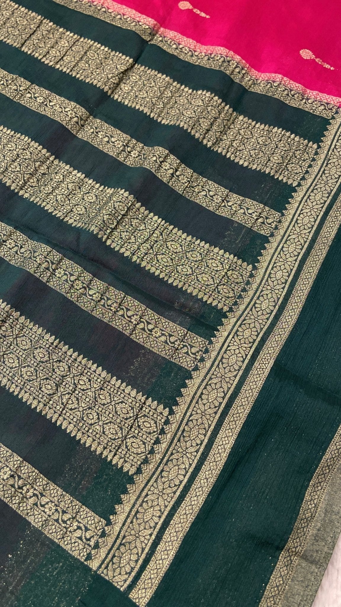 Premium Crush Georgette Saree - Kanjeevaram Silk Mandir
