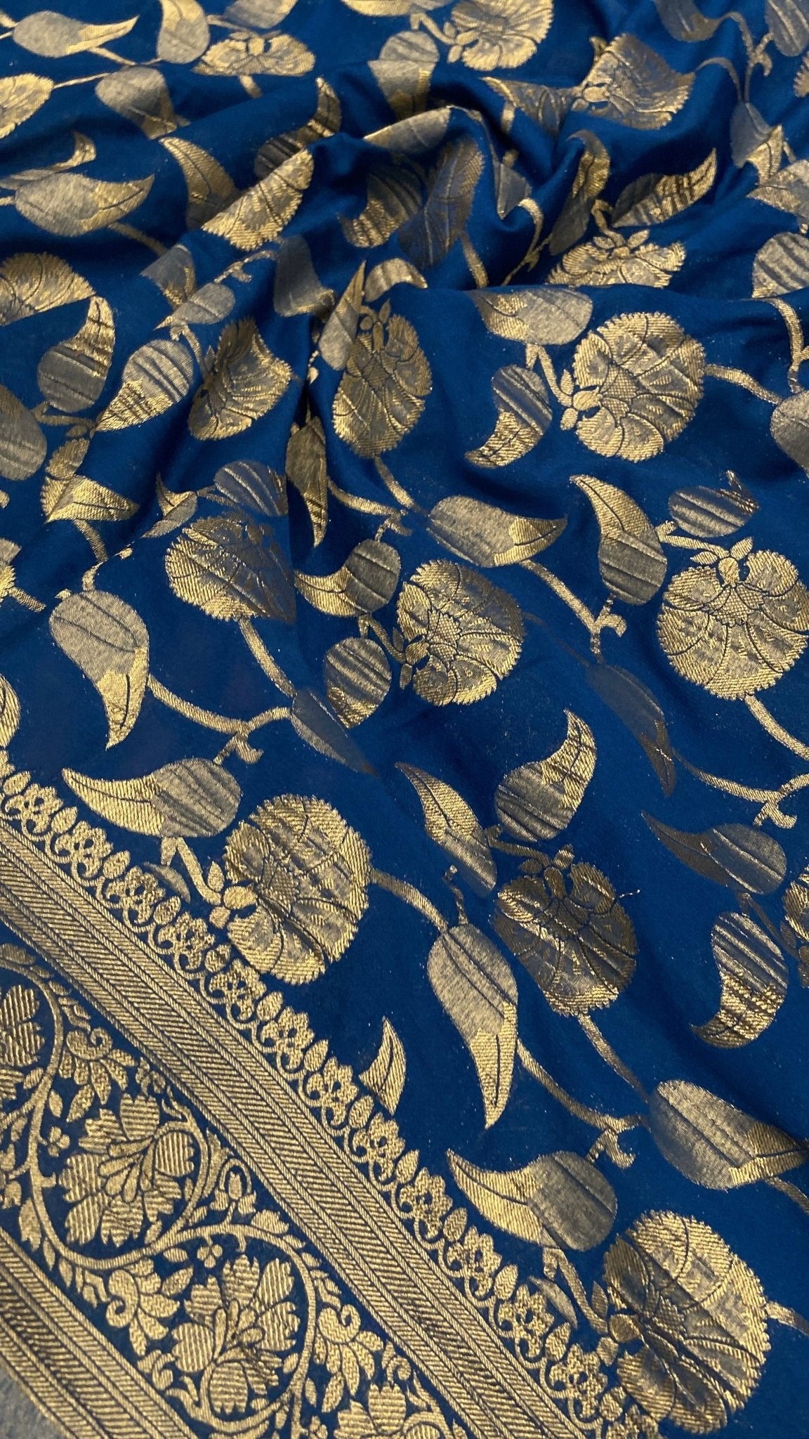 Premium Crush Georgette Saree - Kanjeevaram Silk Mandir