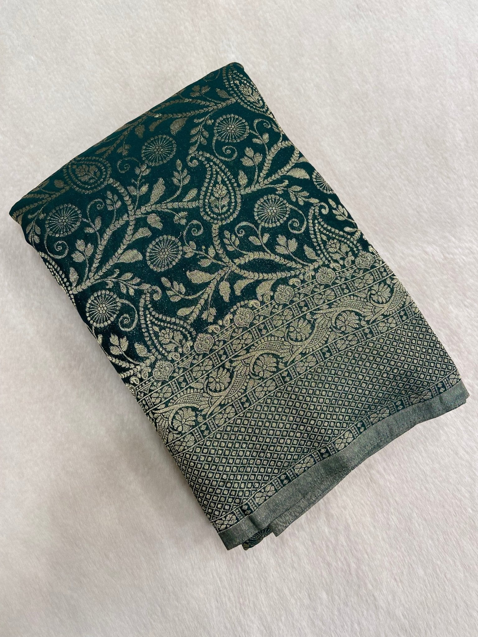 Premium Crush Georgette Saree - Kanjeevaram Silk Mandir