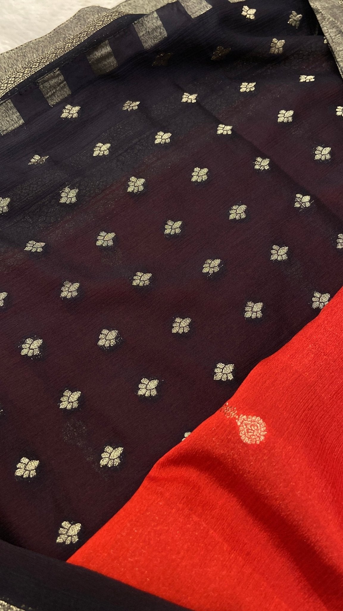 Premium Crush Georgette Saree - Kanjeevaram Silk Mandir