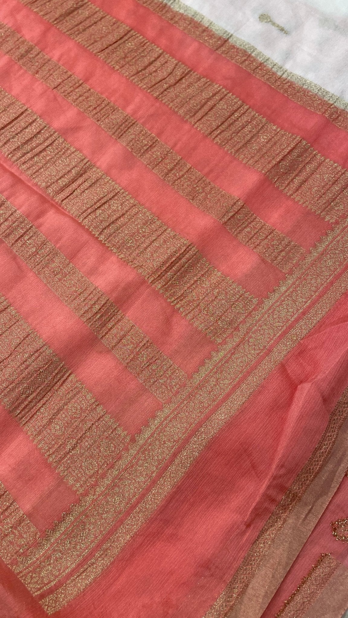 Premium Crush Georgette Saree - Kanjeevaram Silk Mandir