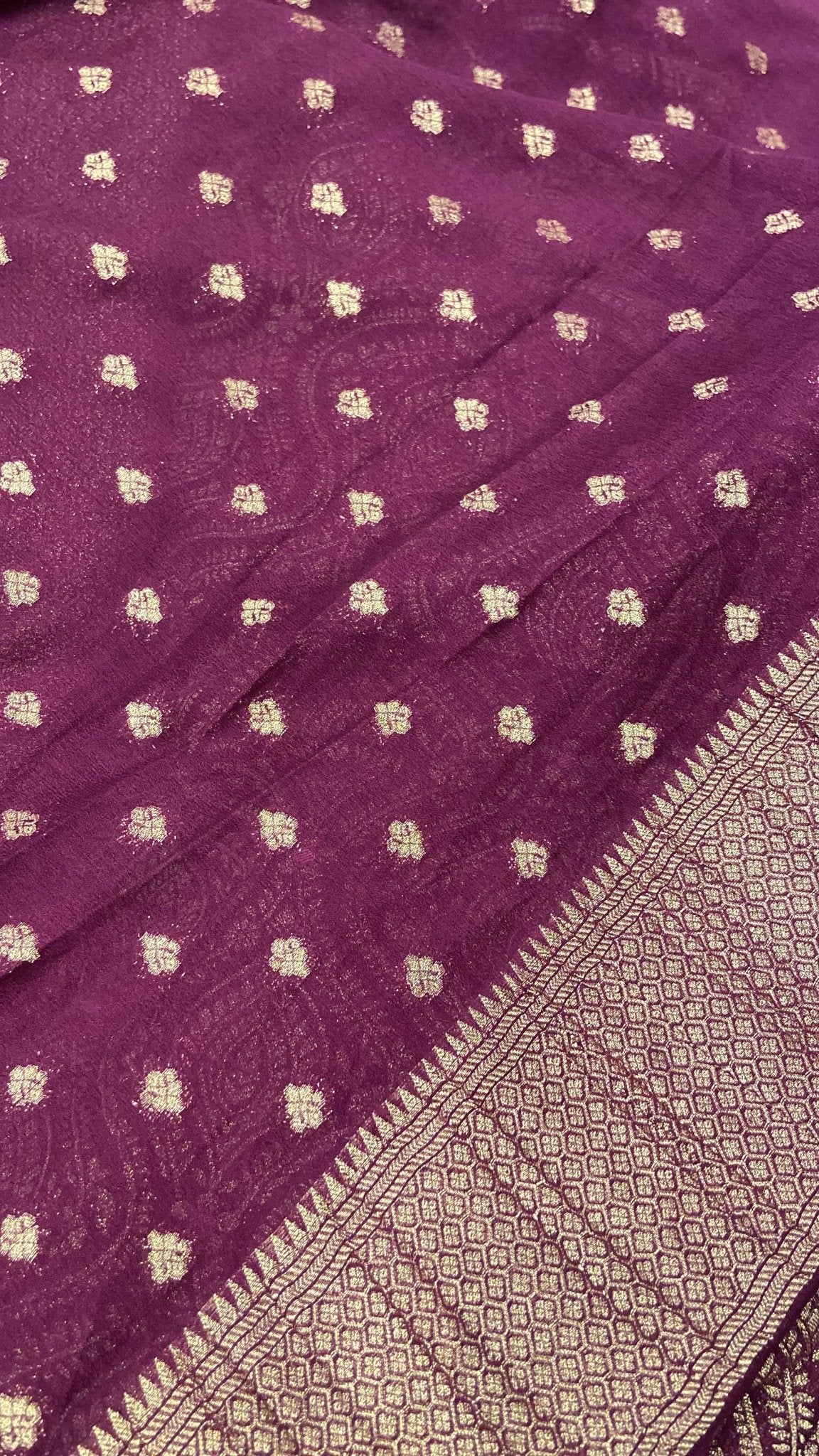 Premium Crush Georgette Saree - Kanjeevaram Silk Mandir