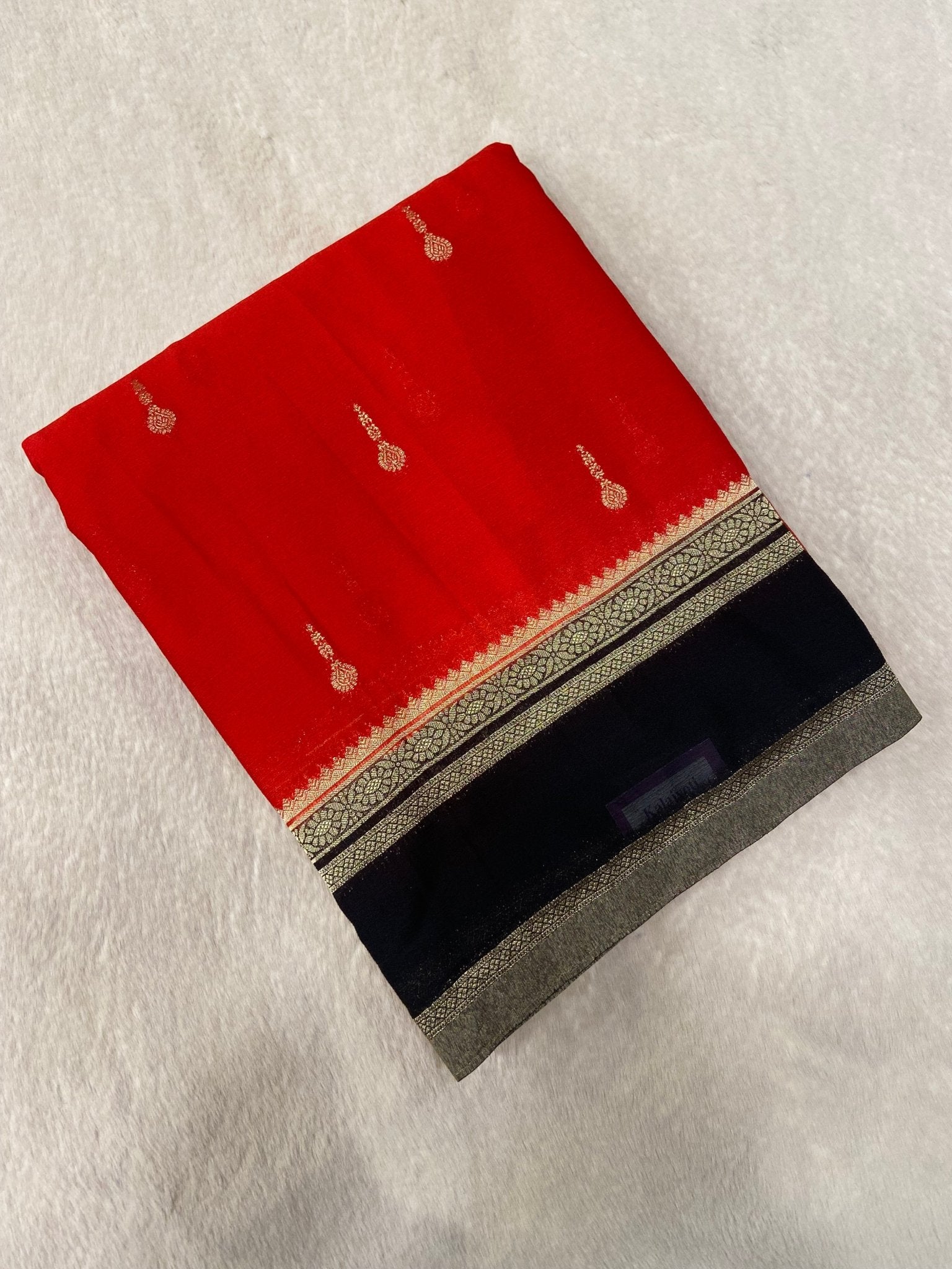 Premium Crush Georgette Saree - Kanjeevaram Silk Mandir