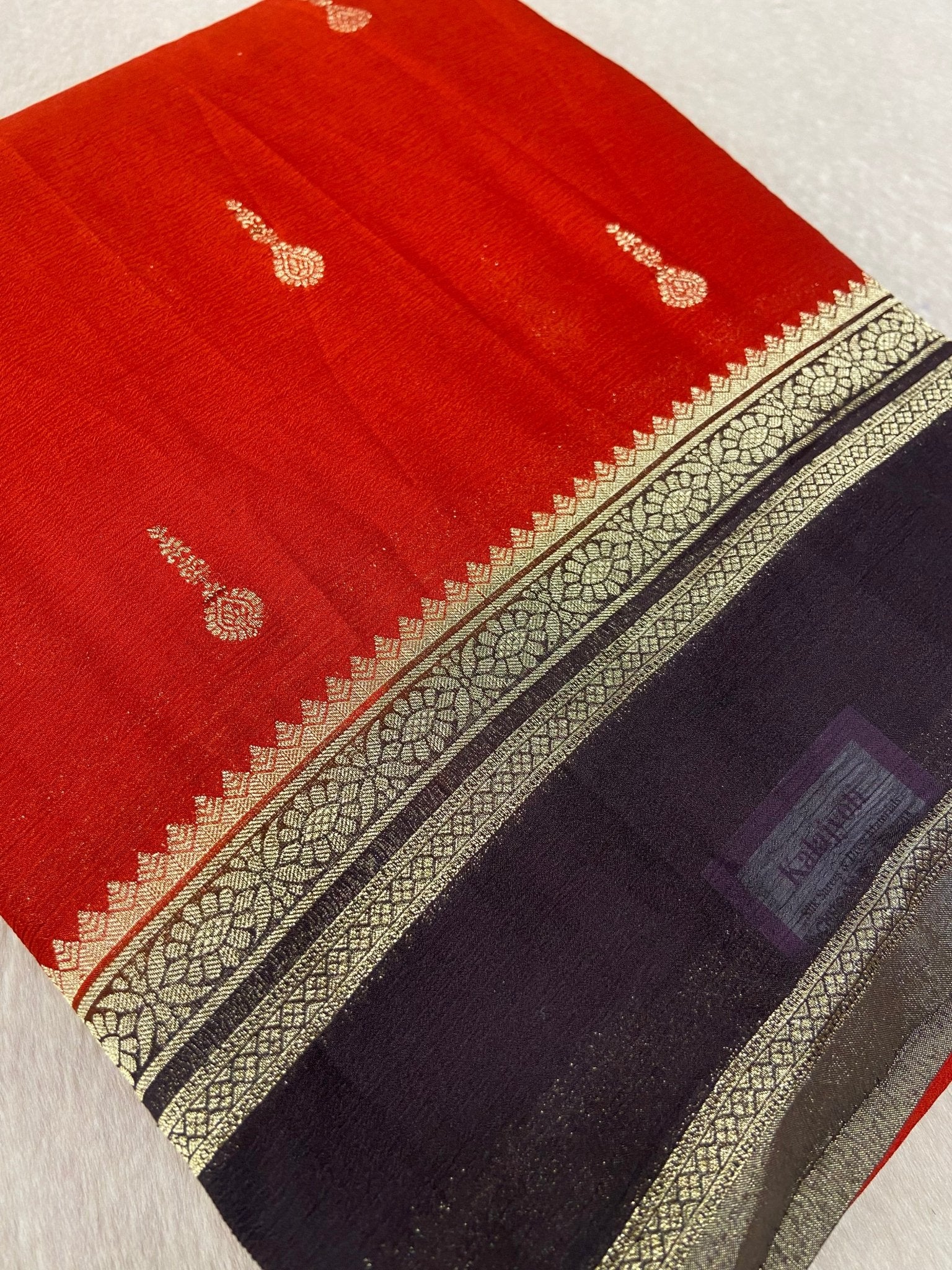 Premium Crush Georgette Saree - Kanjeevaram Silk Mandir