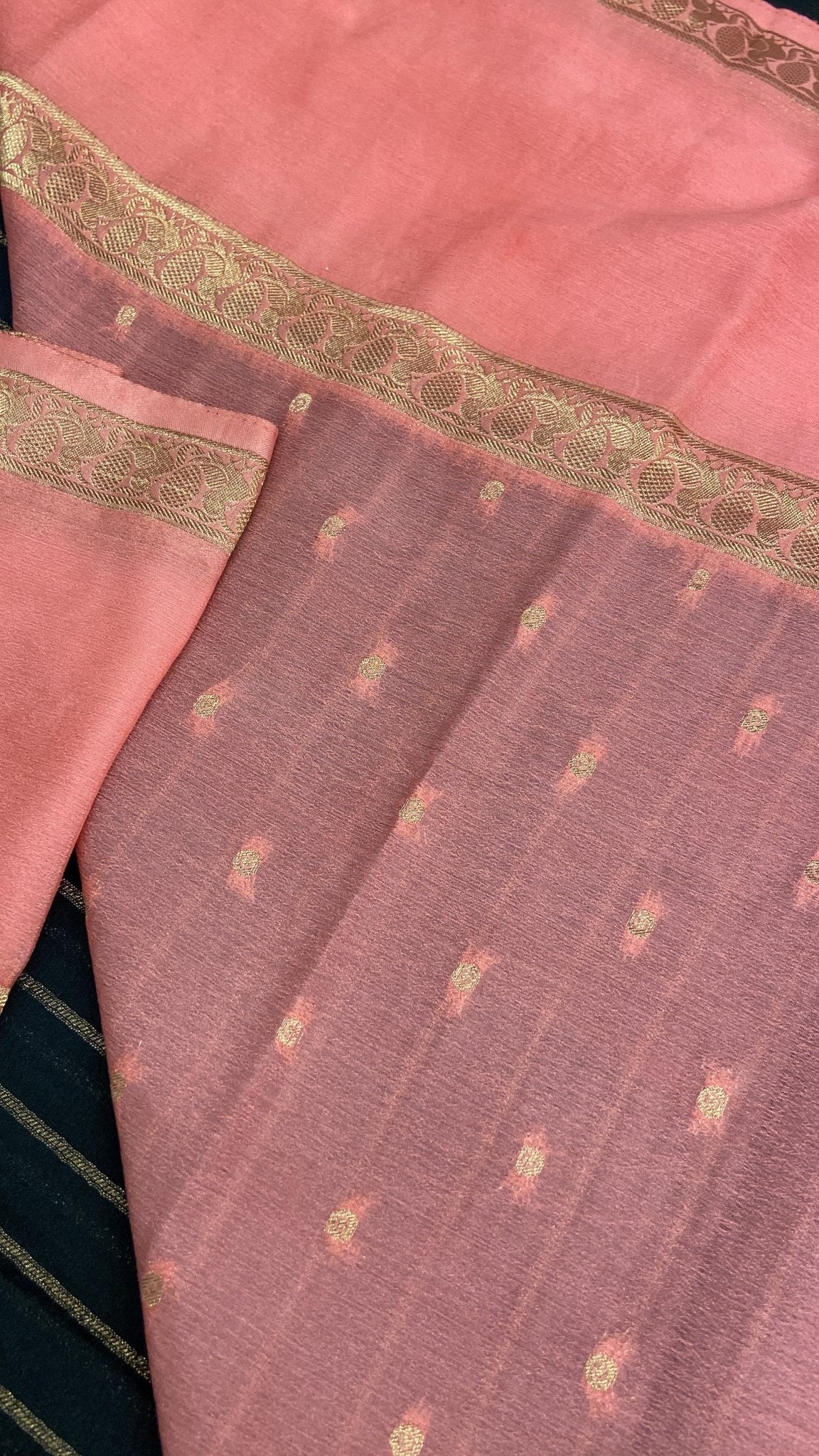 Premium Crush Georgette Saree - Kanjeevaram Silk Mandir