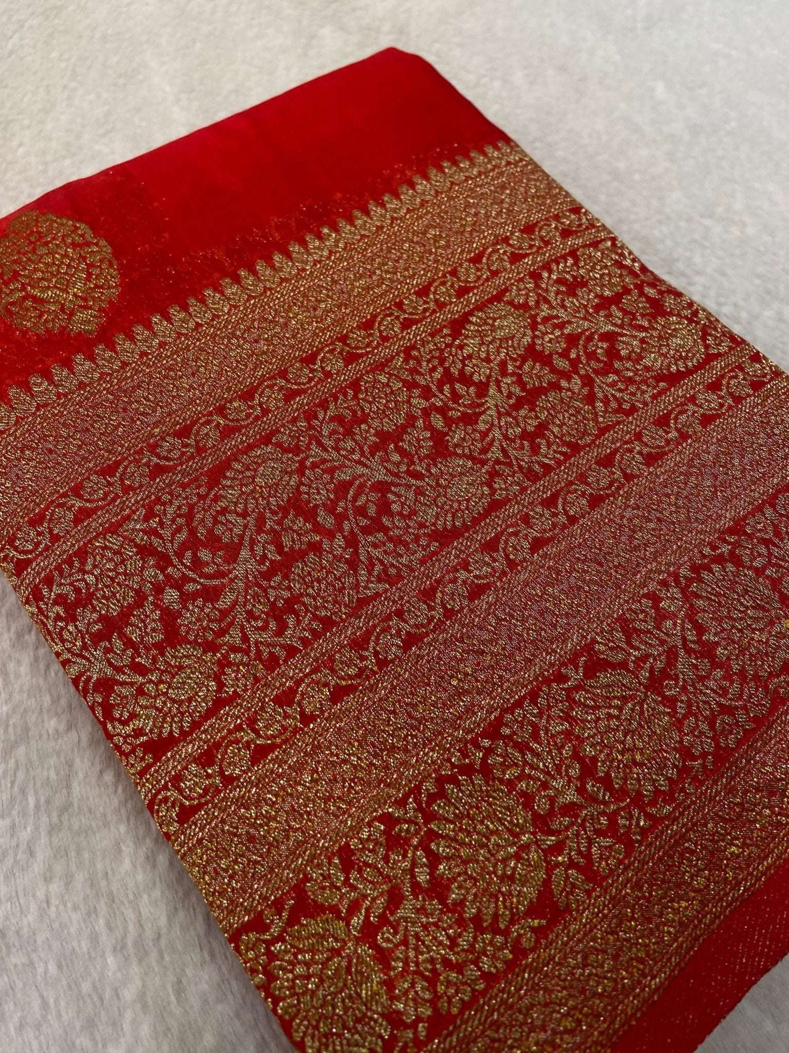 Premium Crush Georgette Saree - Kanjeevaram Silk Mandir