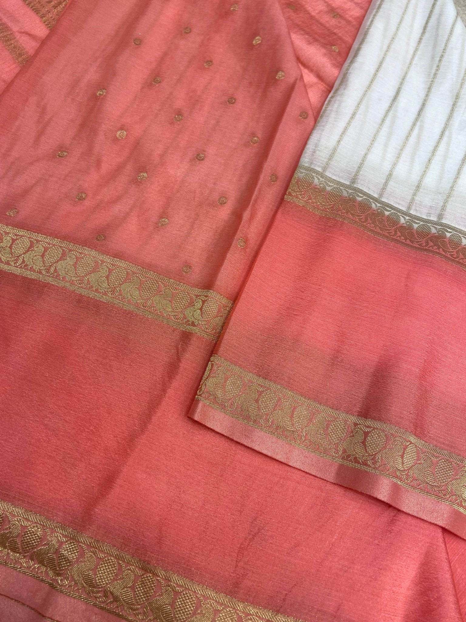 Premium Crush Georgette Saree - Kanjeevaram Silk Mandir