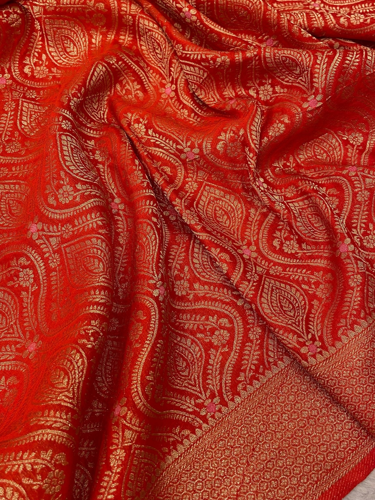 Premium Crush Georgette Saree - Kanjeevaram Silk Mandir