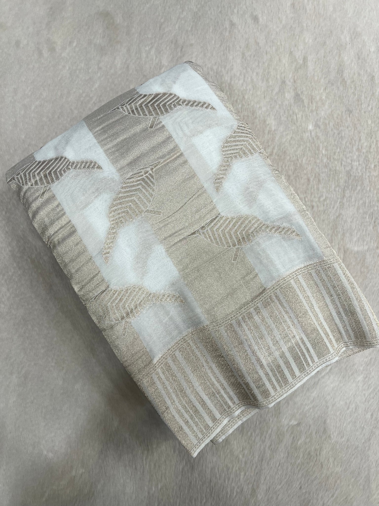Premium Crush Georgette Saree - Kanjeevaram Silk Mandir