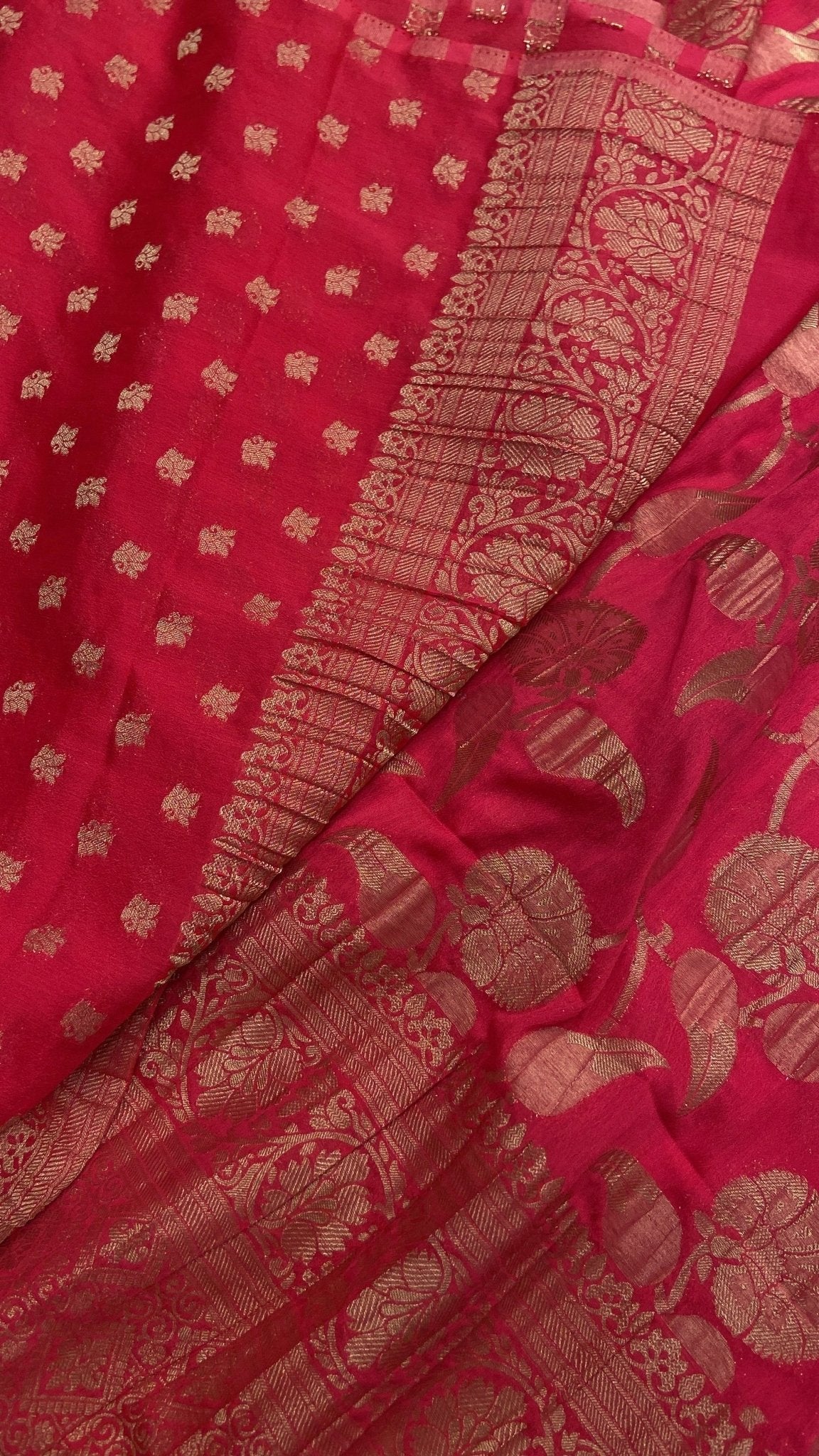 Premium Crush Georgette Saree (Peach) - Kanjeevaram Silk Mandir