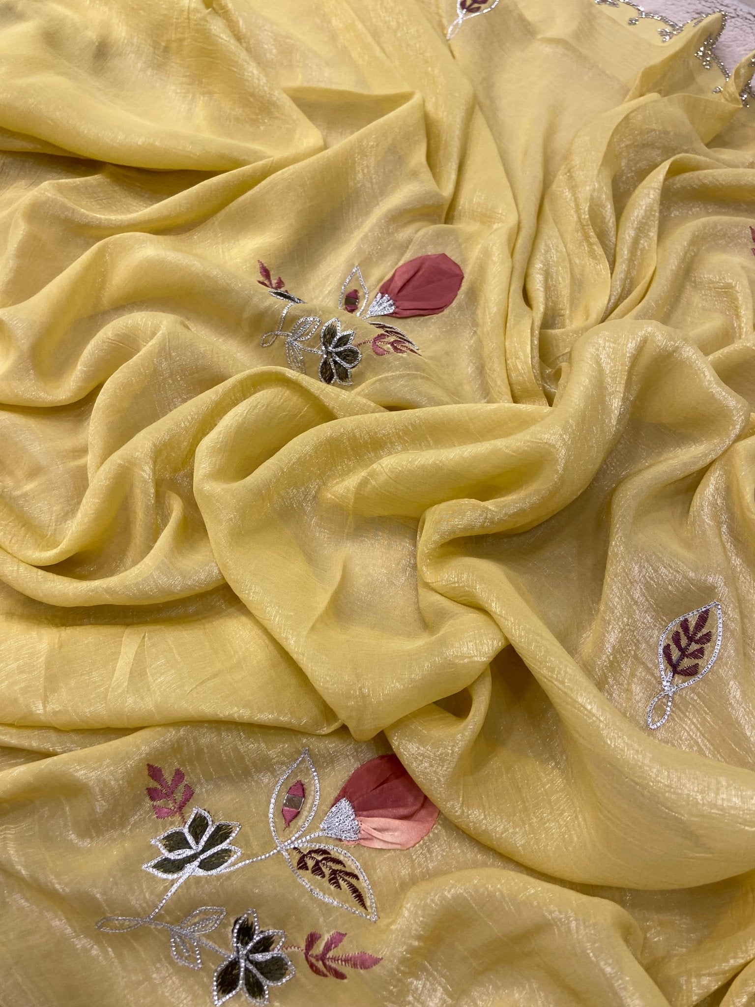 Premium Crush Organza Saree - Kanjeevaram Silk Mandir