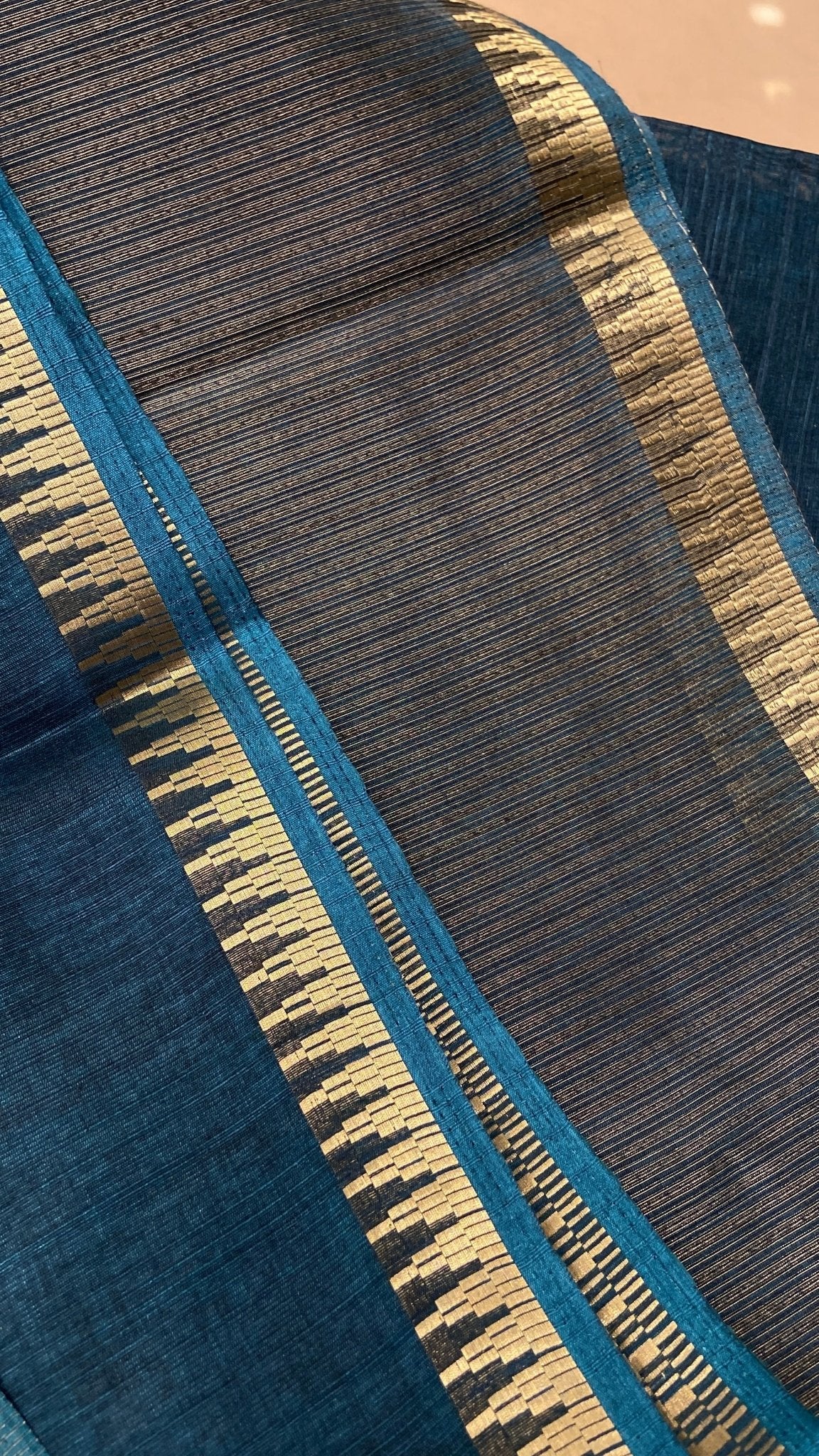 Premium Dhupion Silk Saree - Kanjeevaram Silk Mandir
