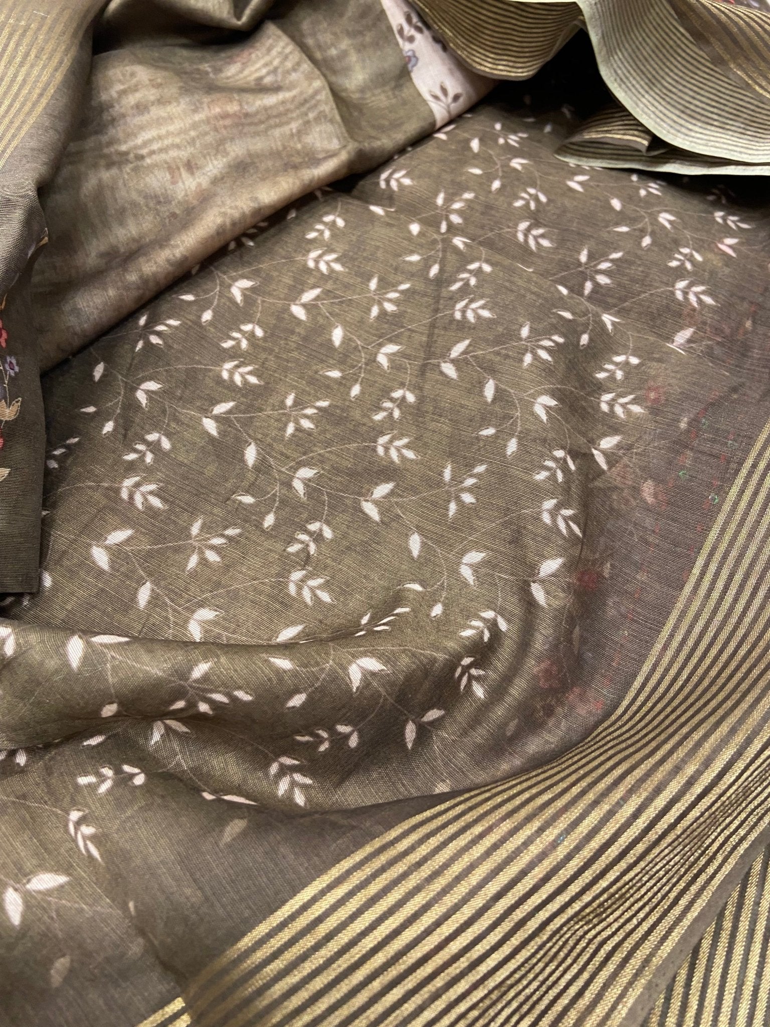 Premium Dola Silk Saree - Kanjeevaram Silk Mandir
