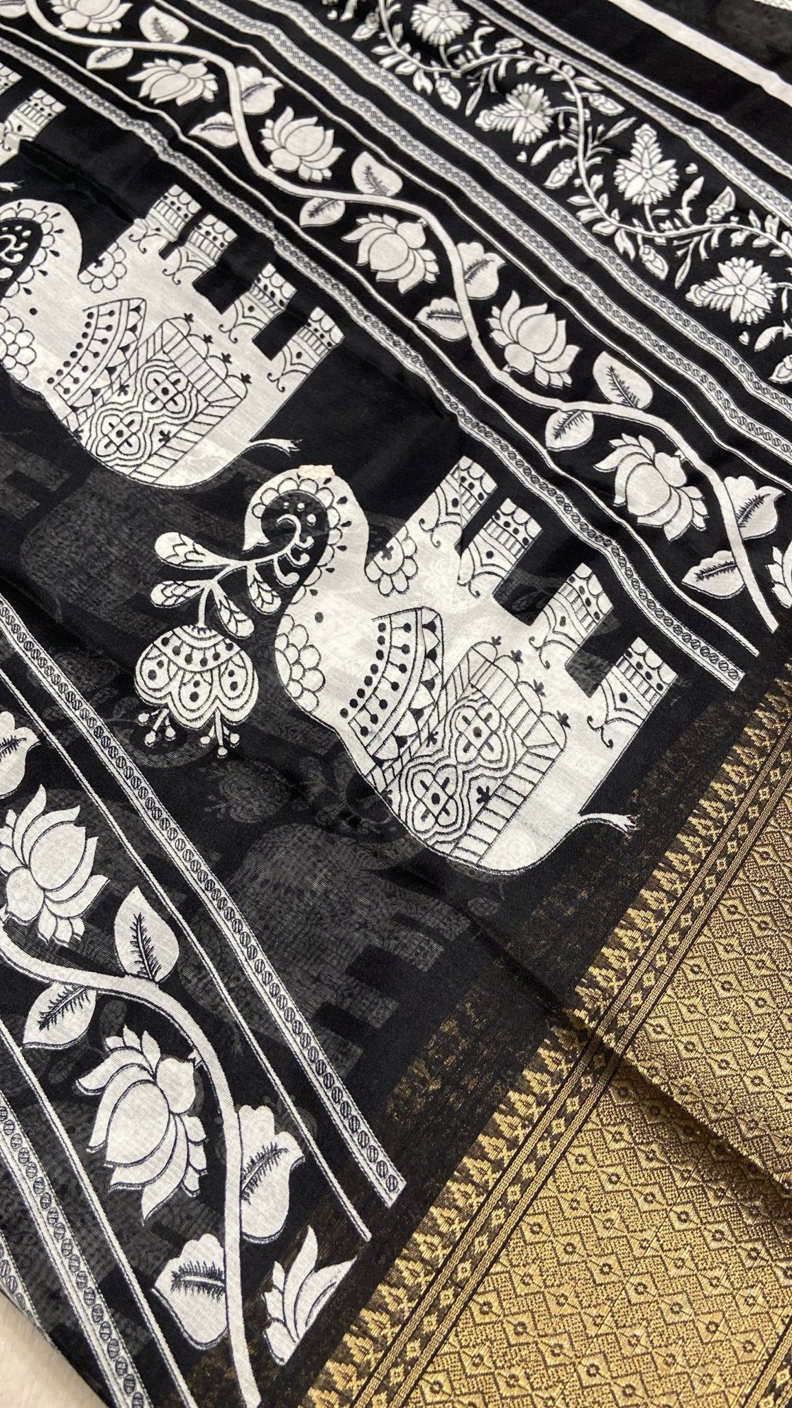 Premium Dola Silk Saree - Kanjeevaram Silk Mandir