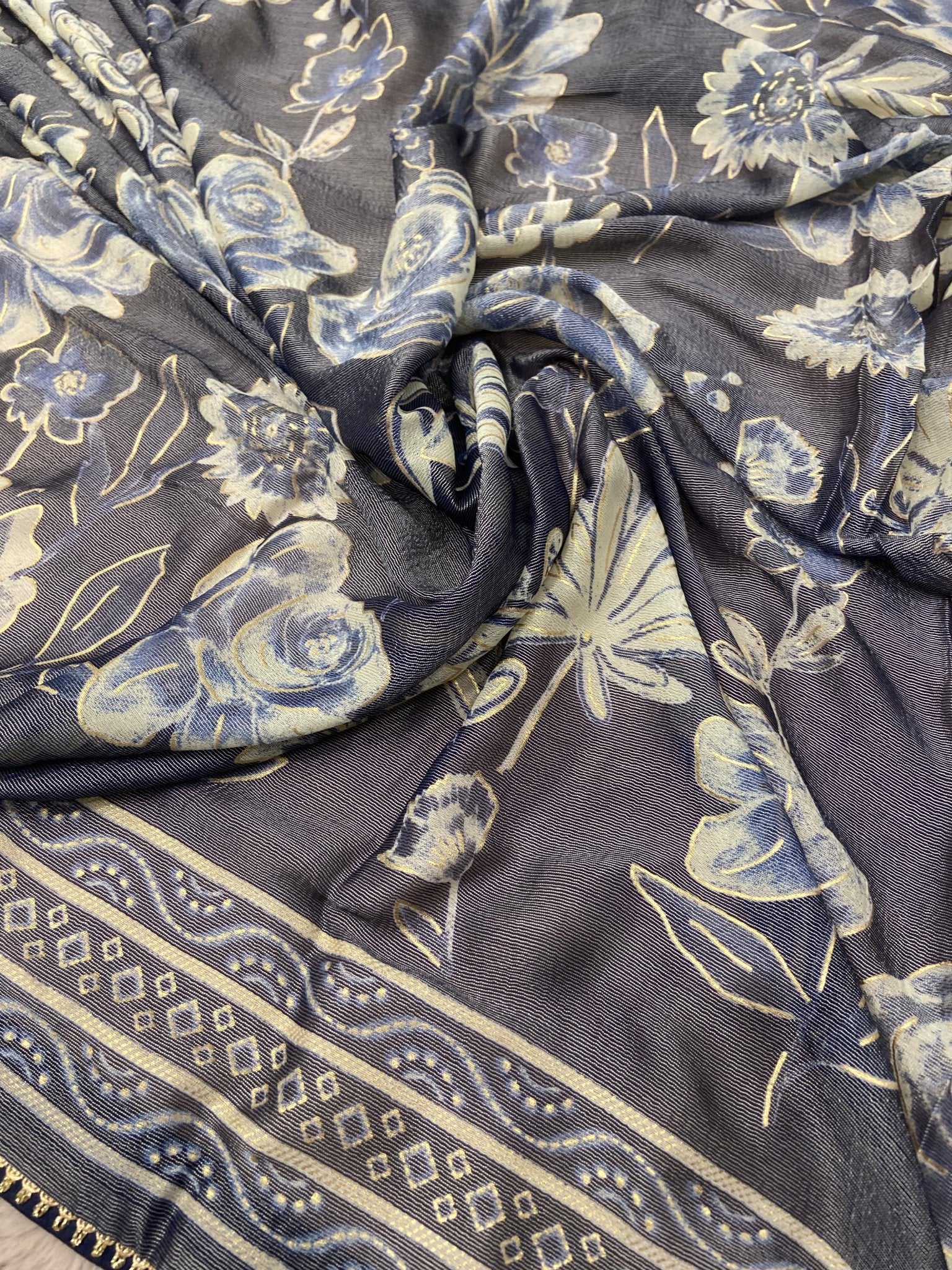 Premium Dola Silk Saree - Kanjeevaram Silk Mandir