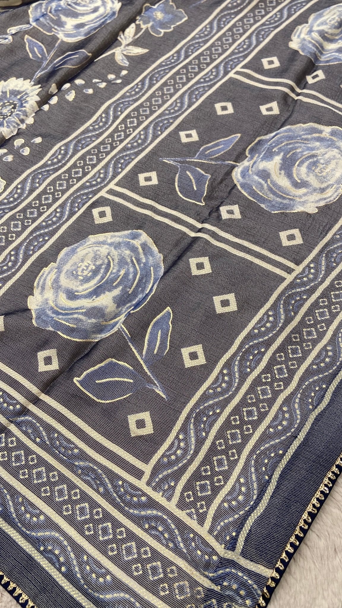 Premium Dola Silk Saree - Kanjeevaram Silk Mandir