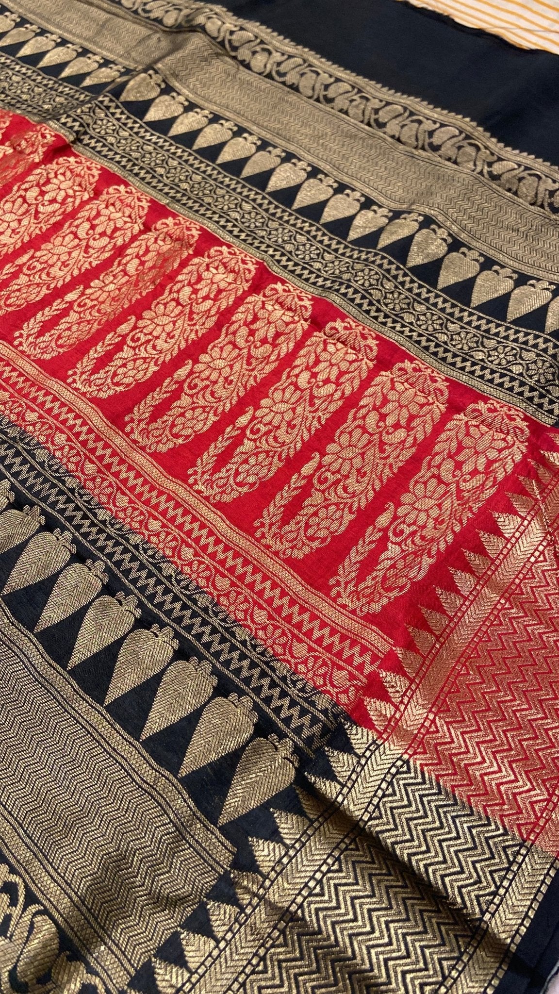 Premium Dola With Ganga Jamuna Border Saree - Kanjeevaram Silk Mandir