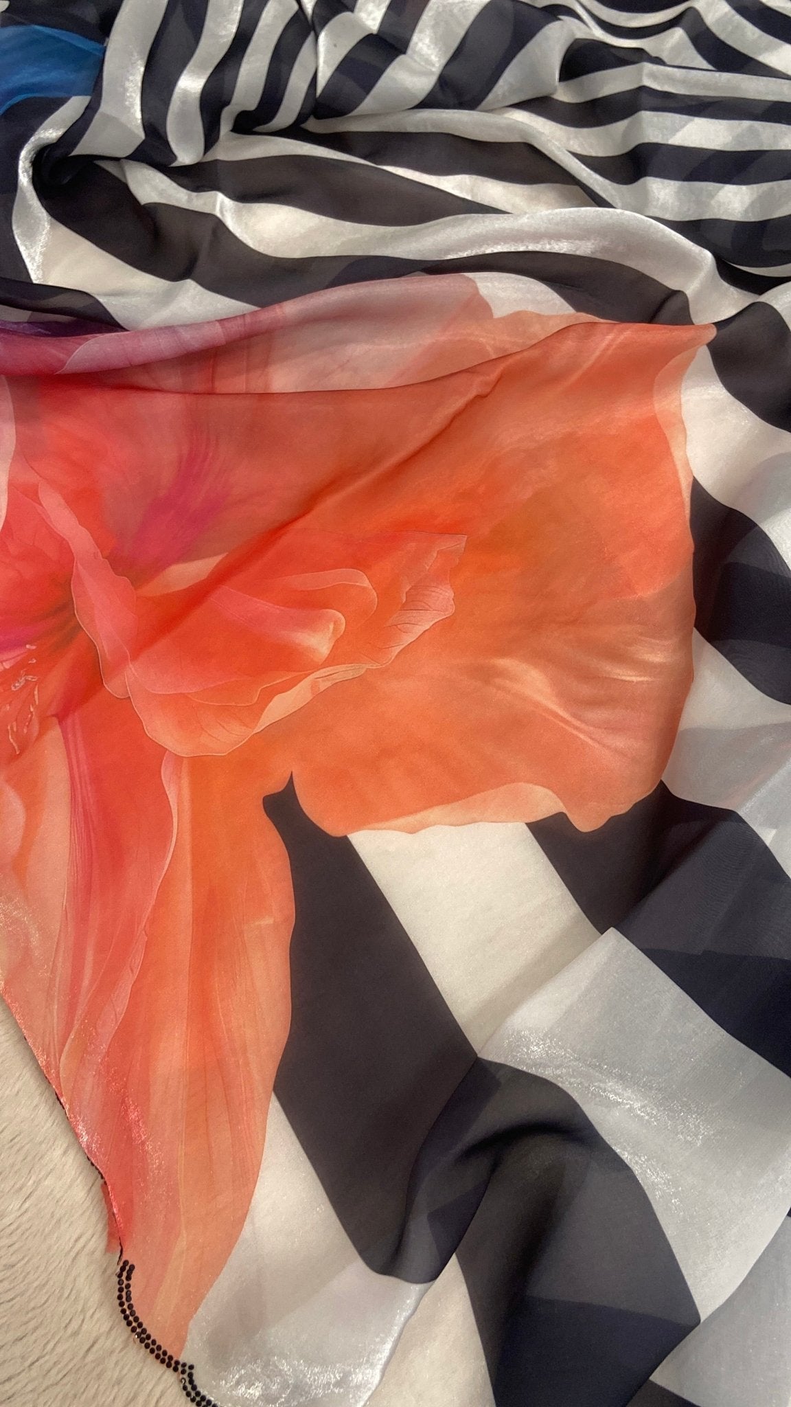 Premium Fendicrush saree - Kanjeevaram Silk Mandir