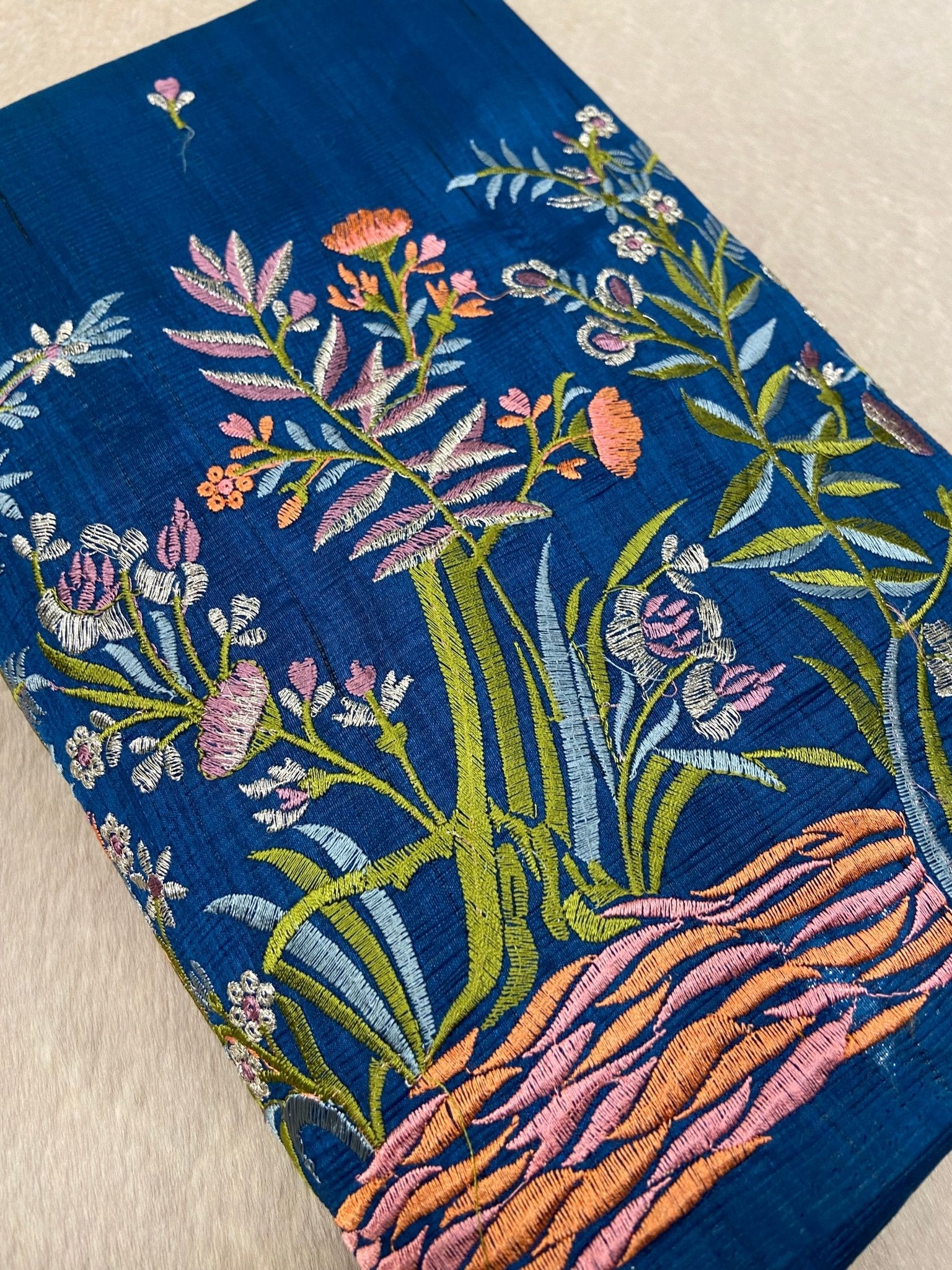 Premium Kosa Embroidery Saree - Kanjeevaram Silk Mandir