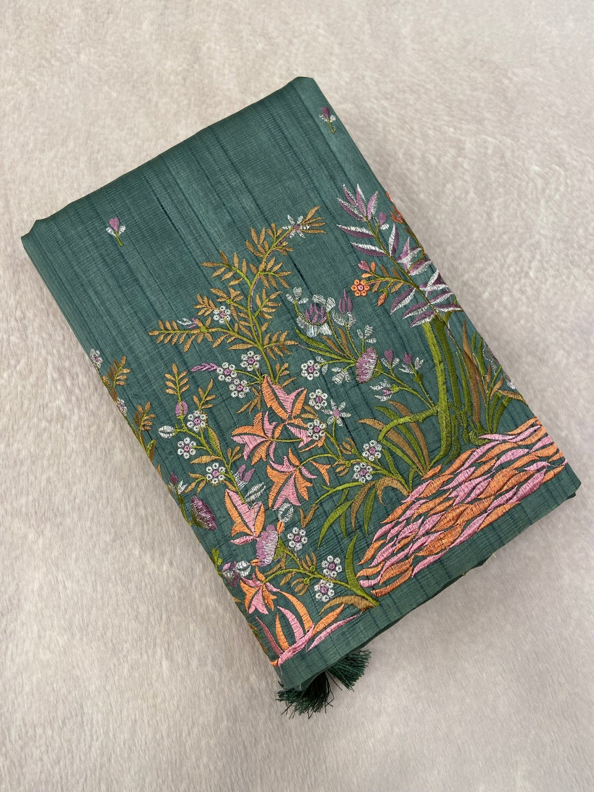 Premium Kosa Embroidery Saree - Kanjeevaram Silk Mandir