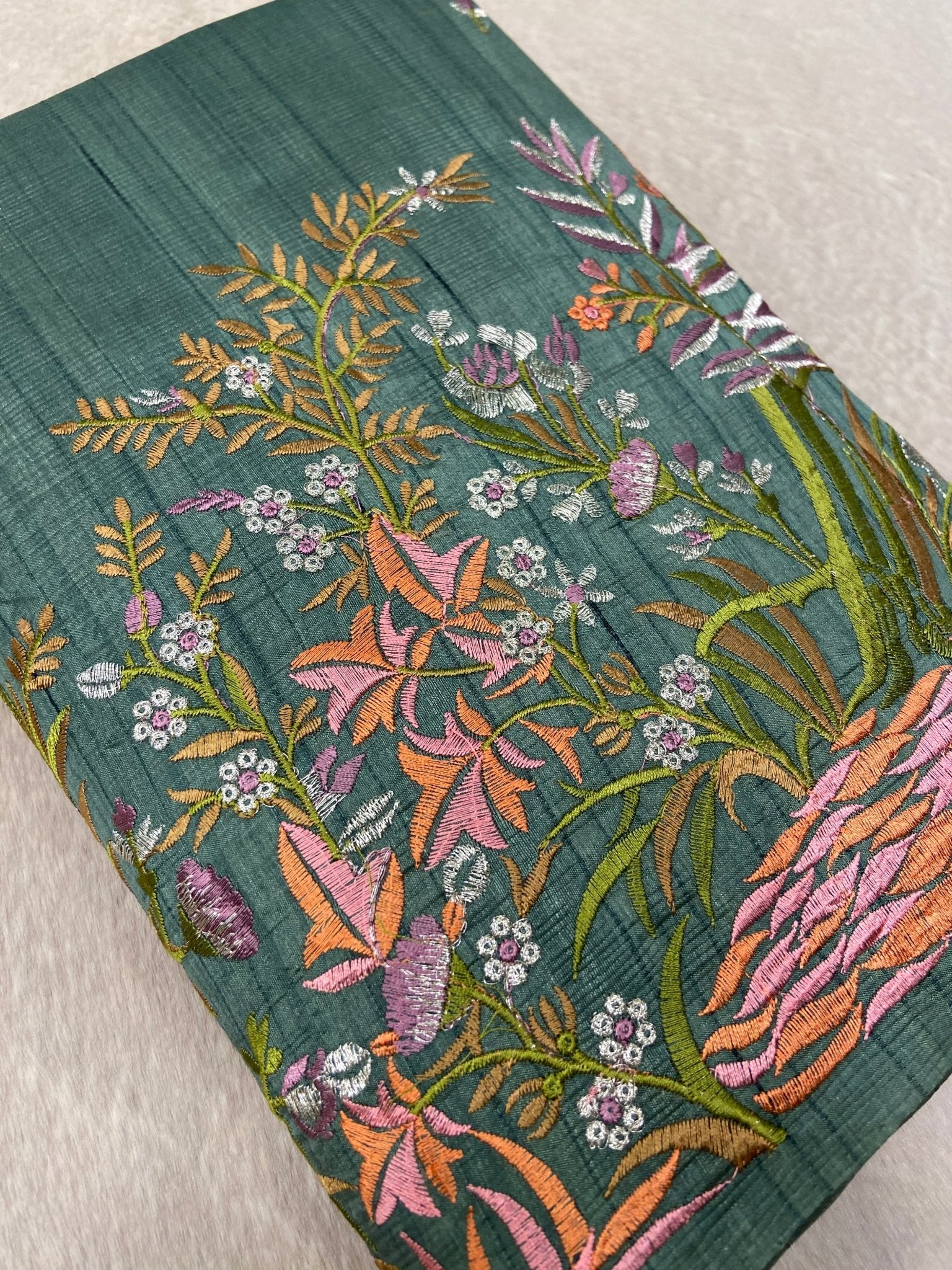 Premium Kosa Embroidery Saree - Kanjeevaram Silk Mandir