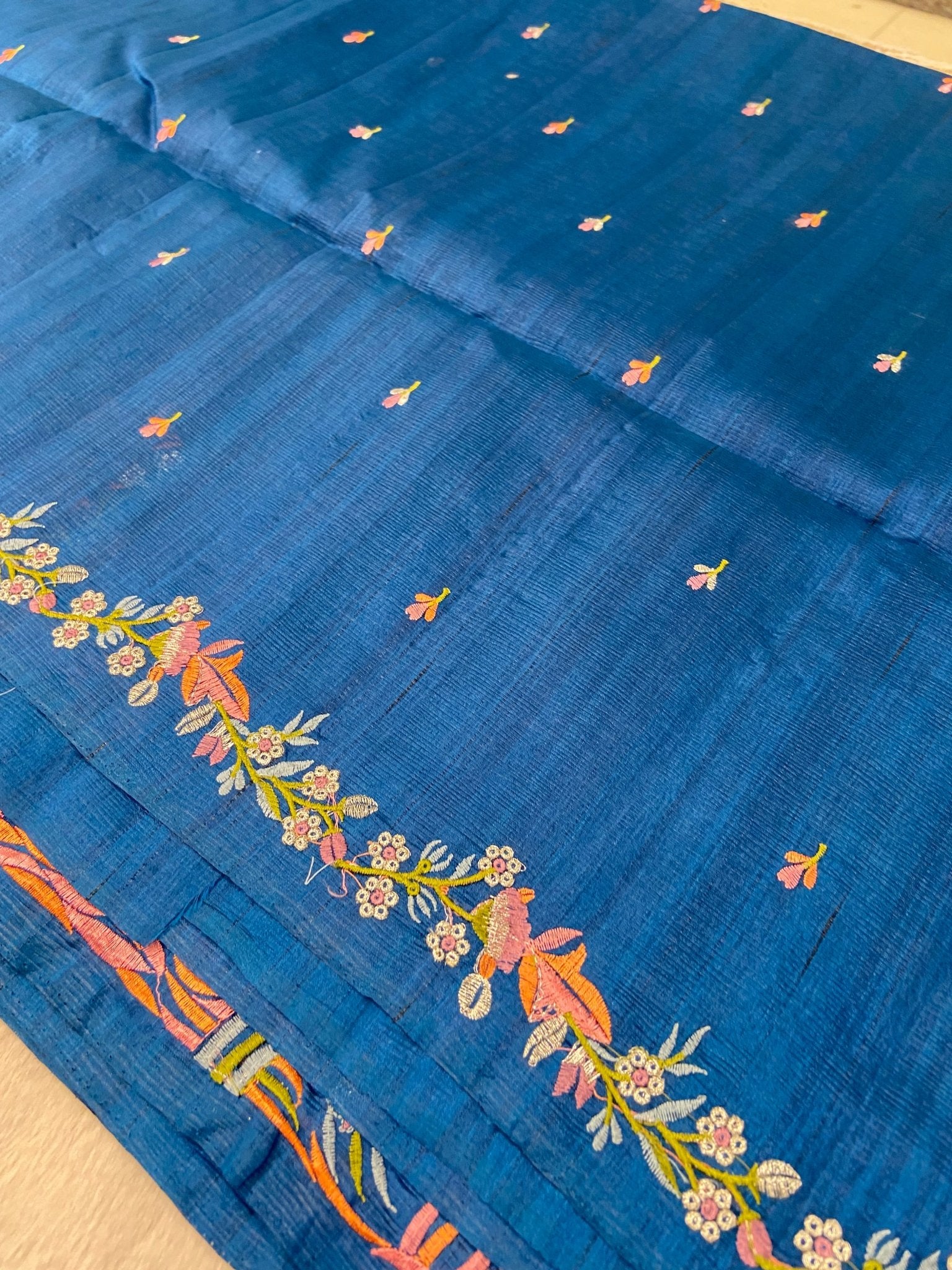 Premium Kosa Embroidery Saree - Kanjeevaram Silk Mandir