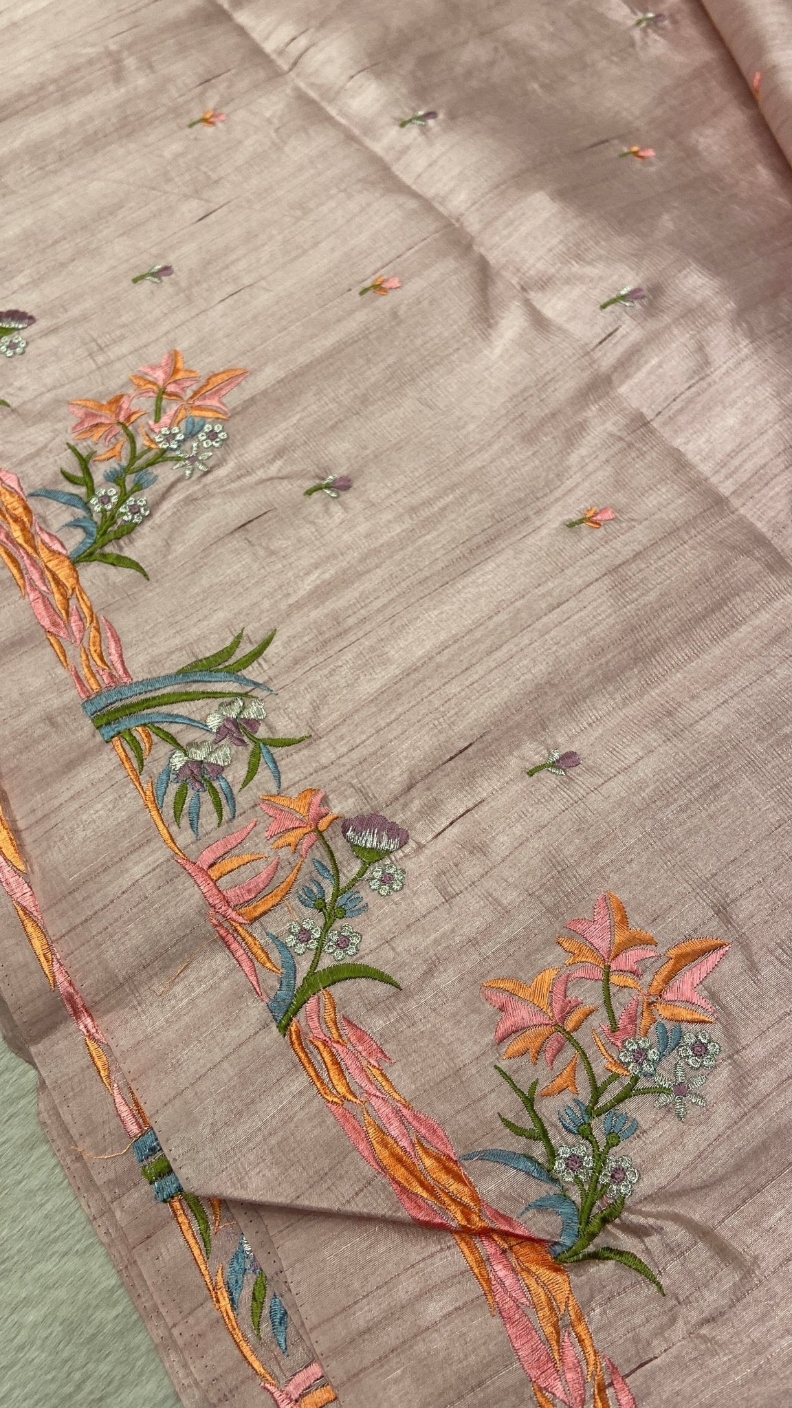 Premium Kosa Embroidery Saree - Kanjeevaram Silk Mandir