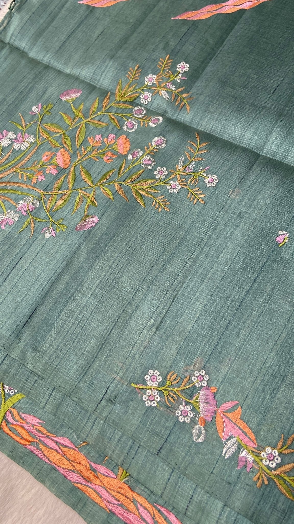Premium Kosa Embroidery Saree - Kanjeevaram Silk Mandir