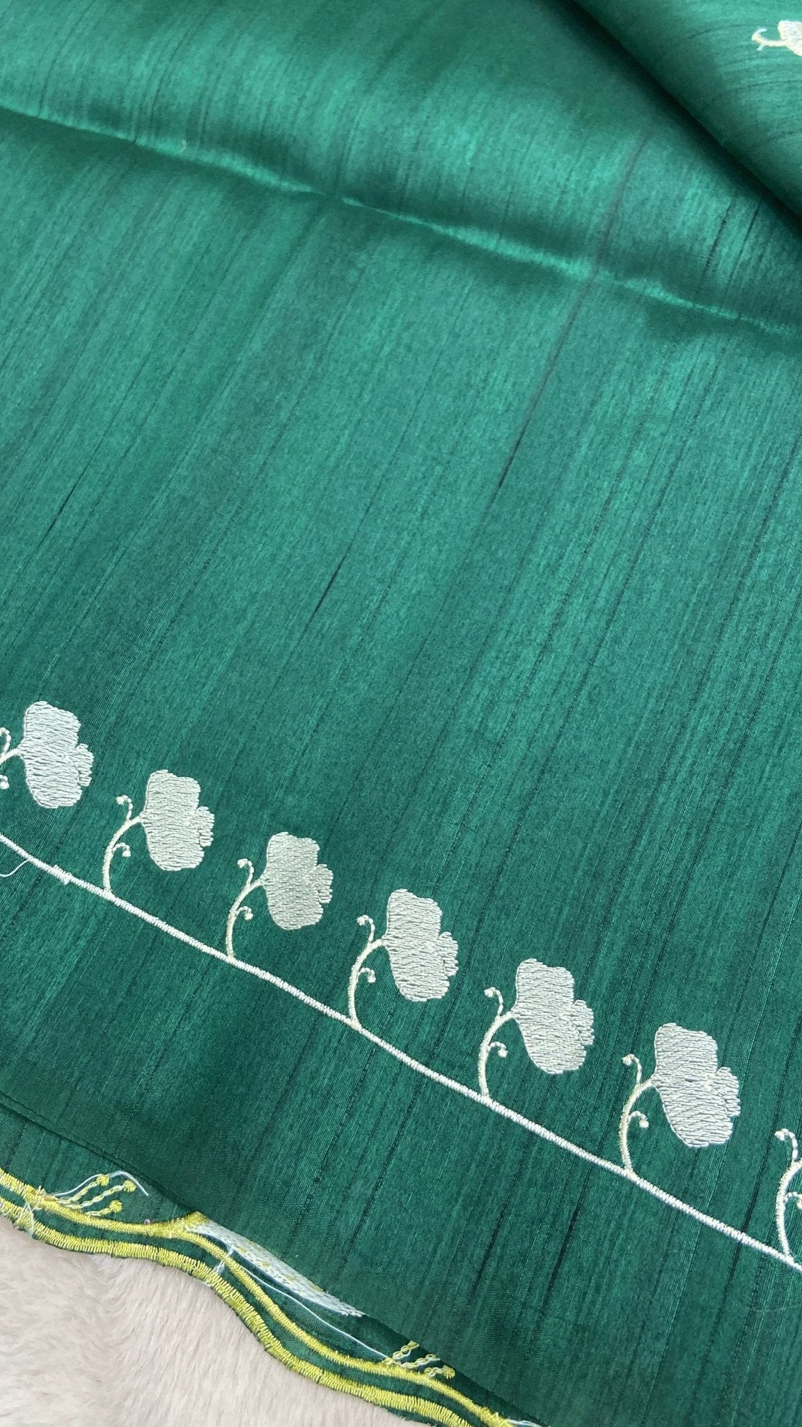 Premium Kosa Embroidery Saree - Kanjeevaram Silk Mandir