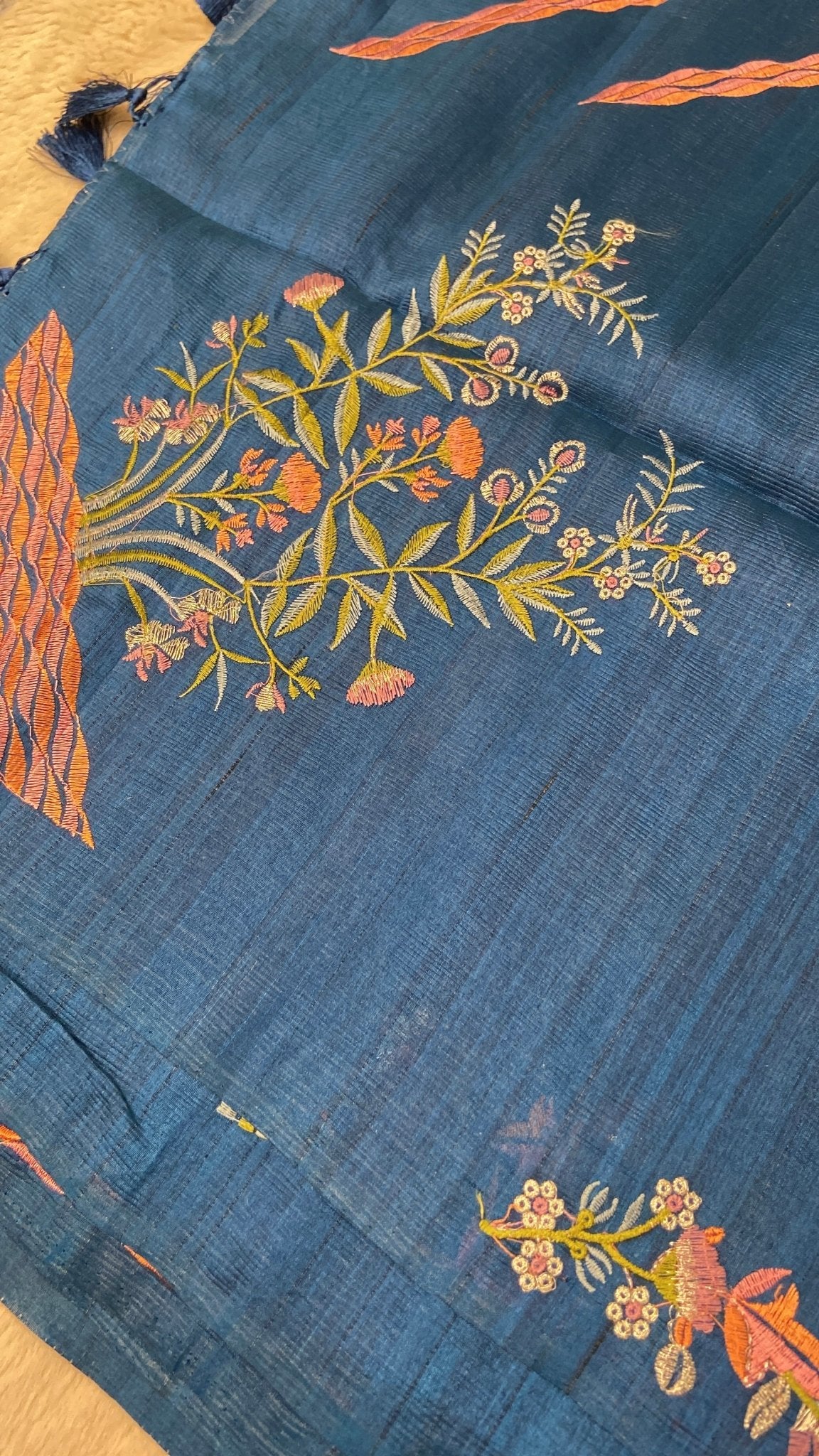 Premium Kosa Embroidery Saree - Kanjeevaram Silk Mandir