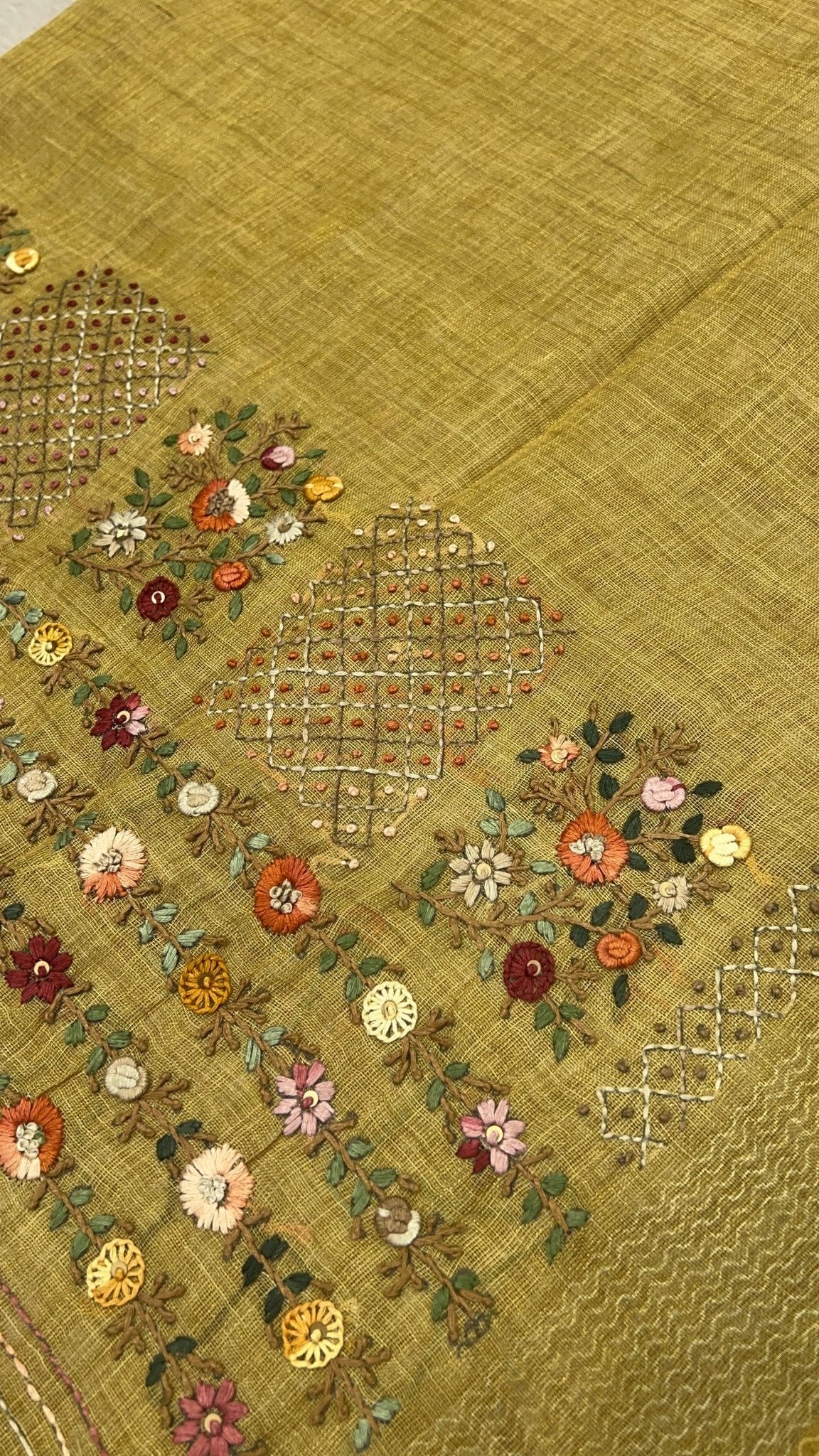Premium Linen tissue saree with kaatha work - Kanjeevaram Silk Mandir