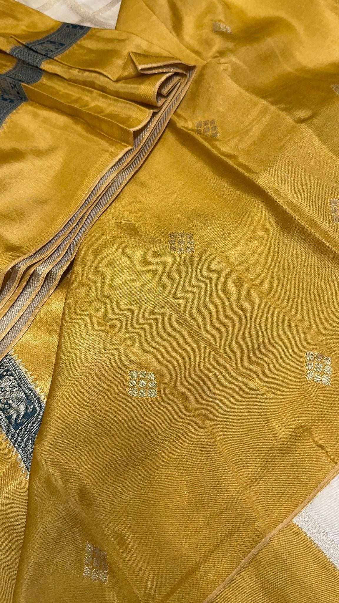 Premium Pure Mix Mysore Crepe Silk Saree (Washable) - Kanjeevaram Silk Mandir