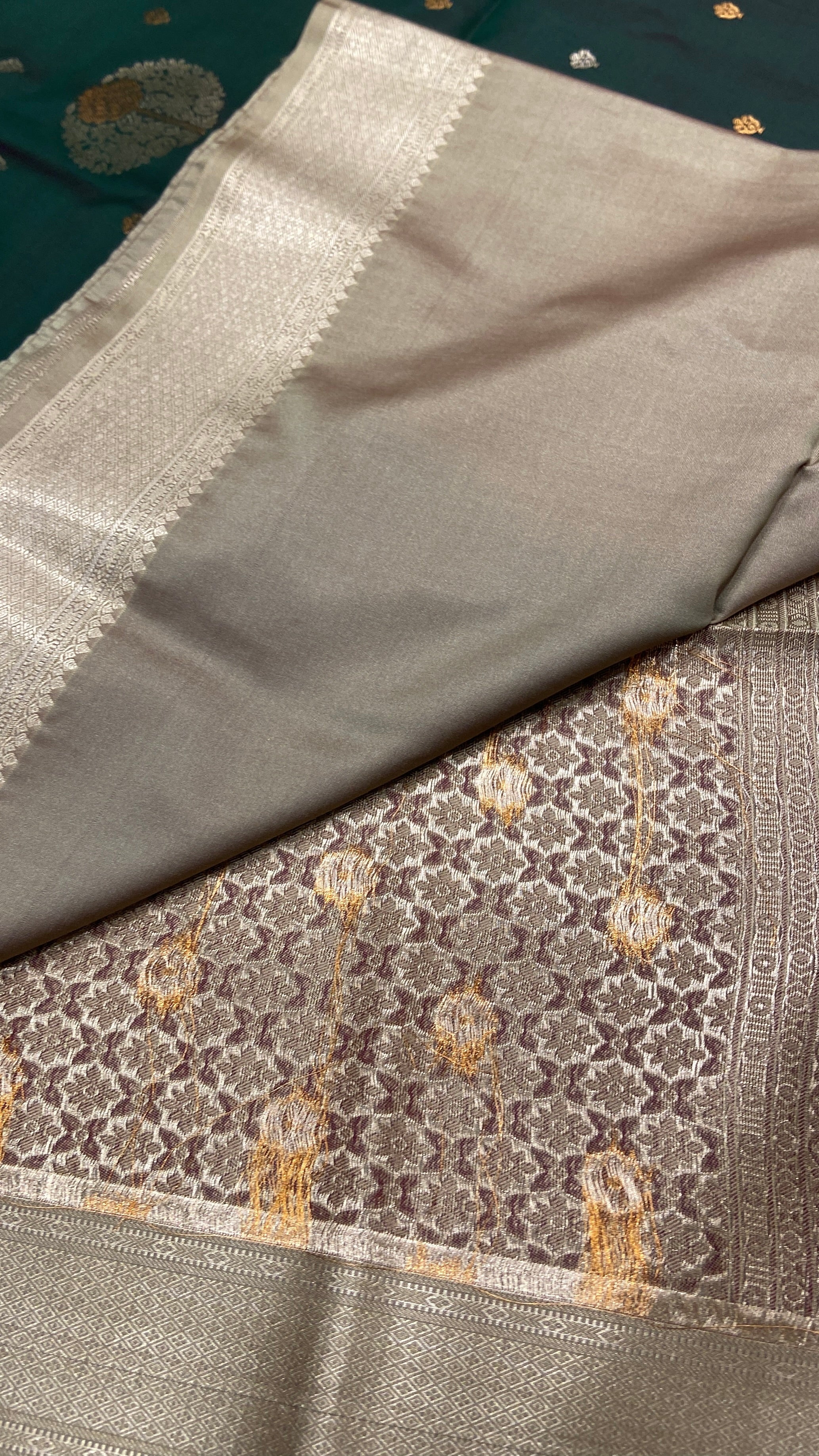 Premium Quality Luxury Silk Saree - Kanjeevaram Silk Mandir