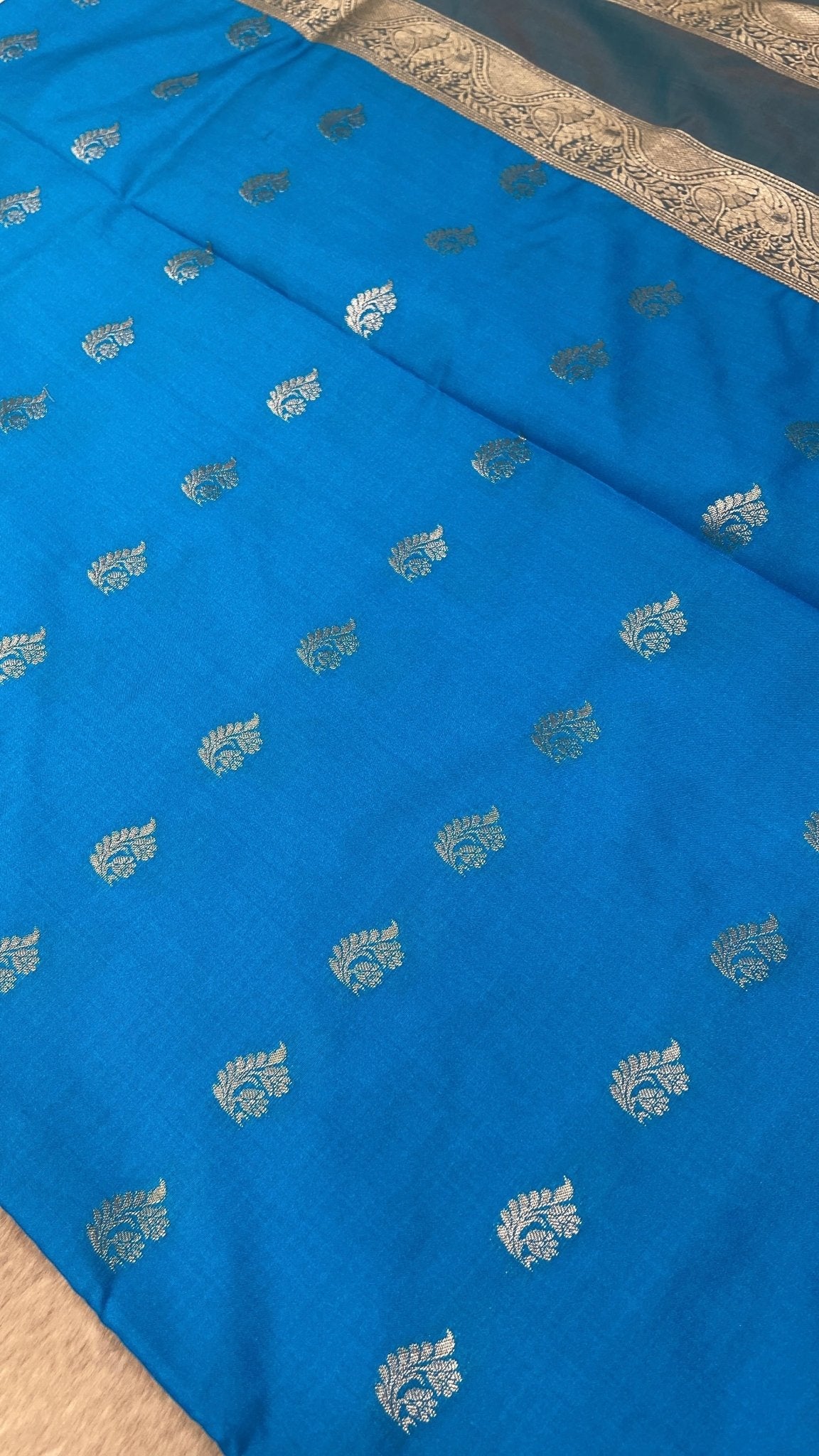 Premium Quality Luxury Silk Saree - Kanjeevaram Silk Mandir