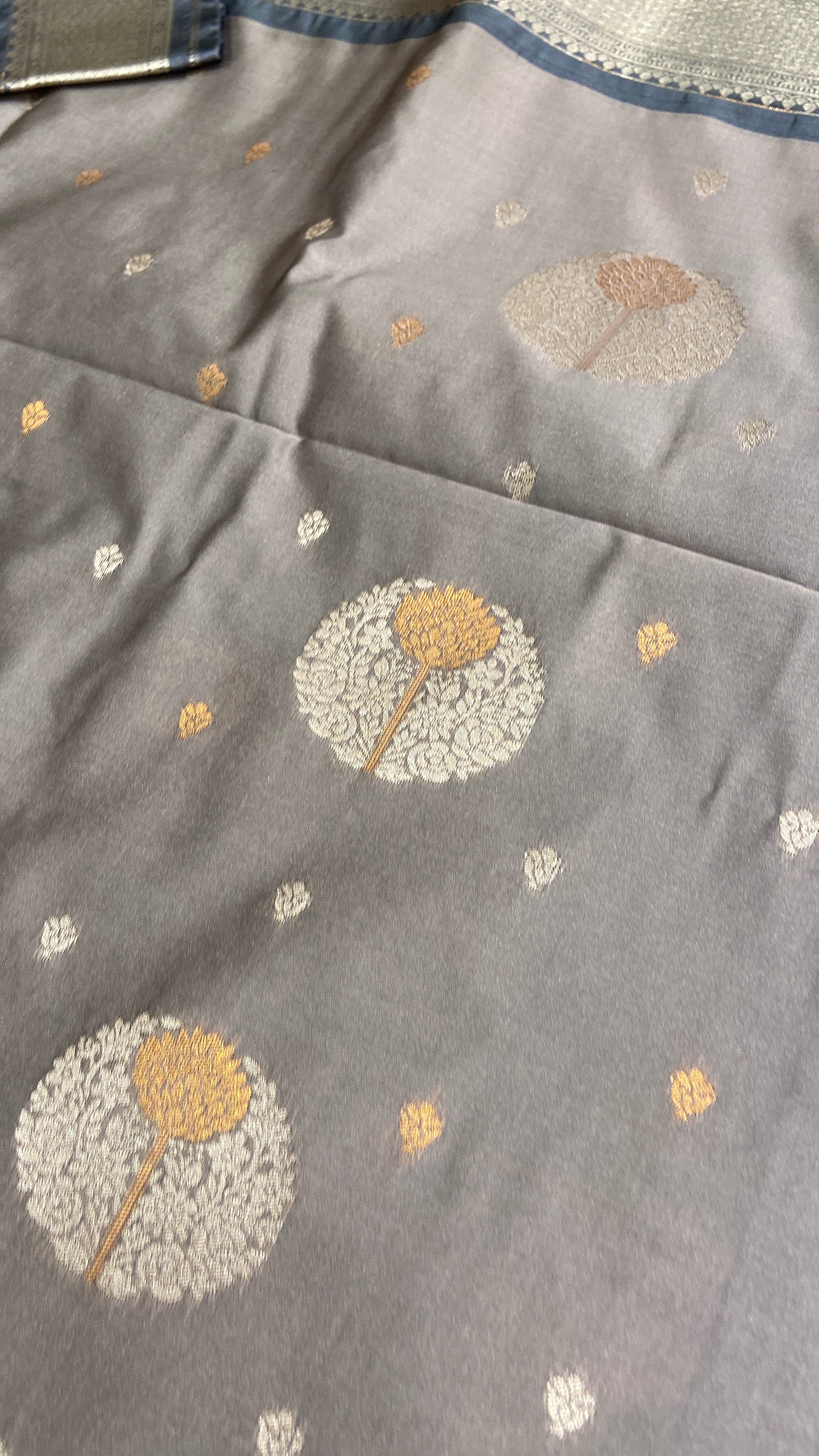 Premium Quality Luxury Silk Saree - Kanjeevaram Silk Mandir