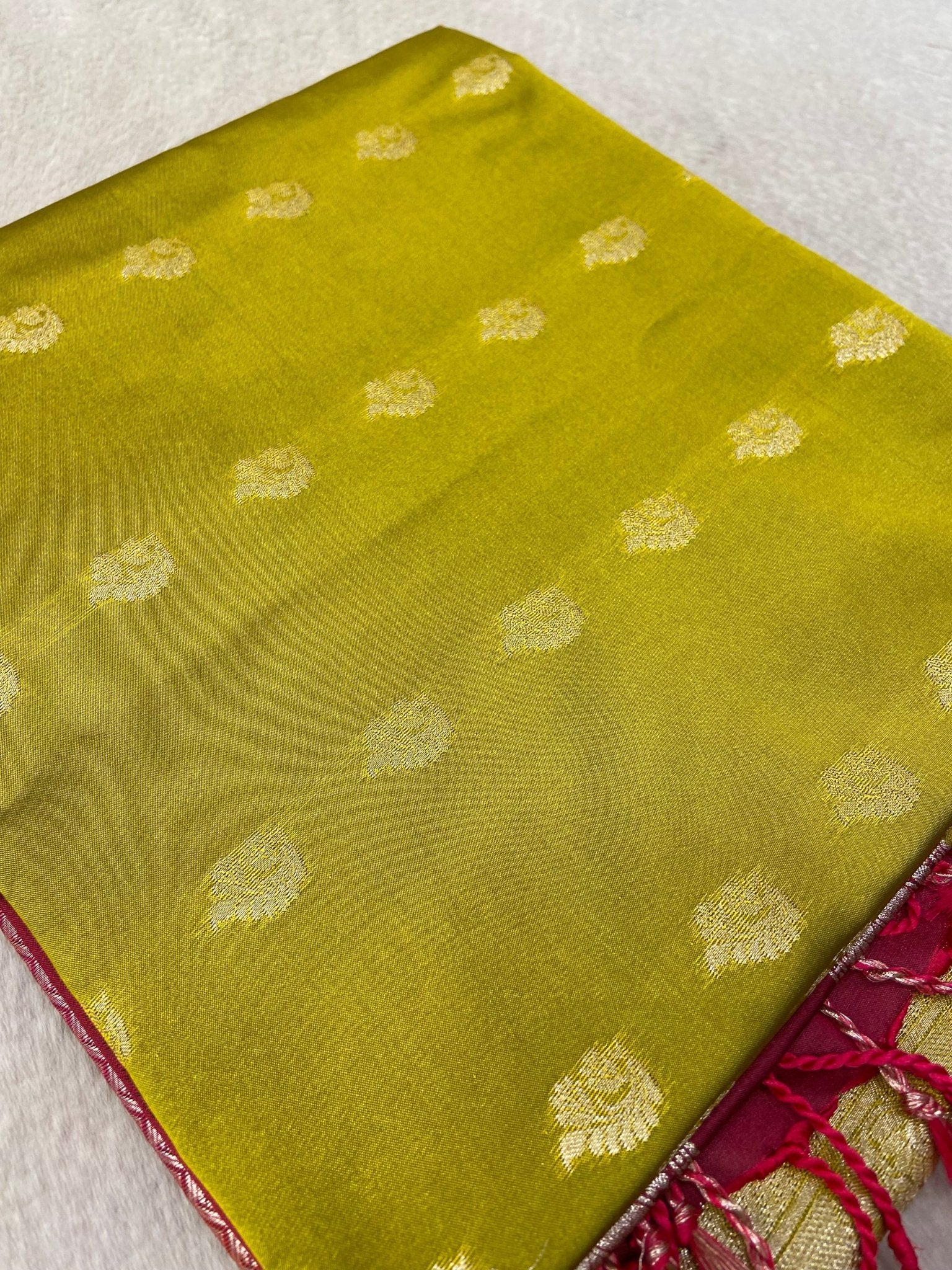 Premium Quality Luxury Silk Saree - Kanjeevaram Silk Mandir
