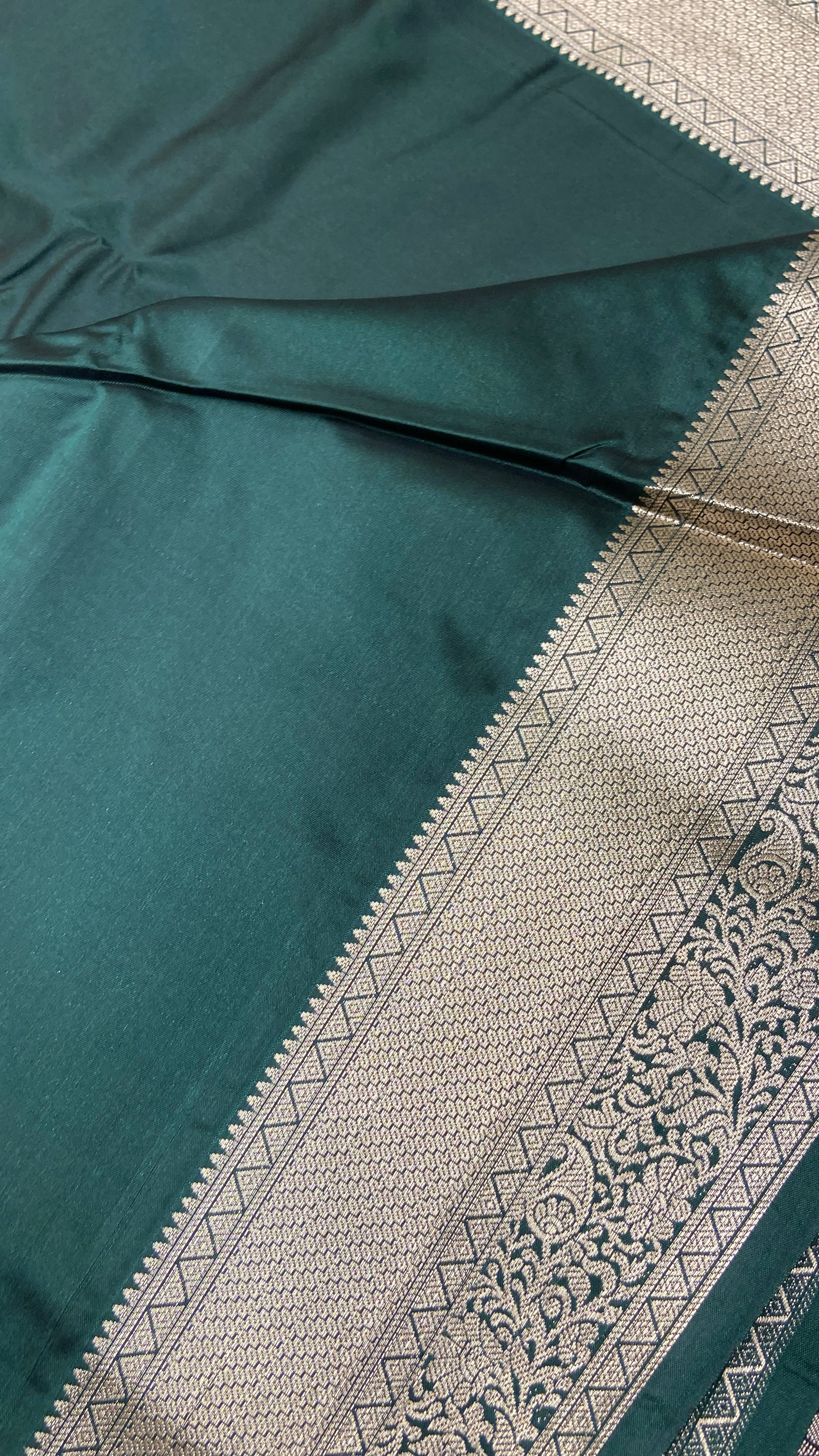 Premium Quality Luxury Silk Saree - Kanjeevaram Silk Mandir