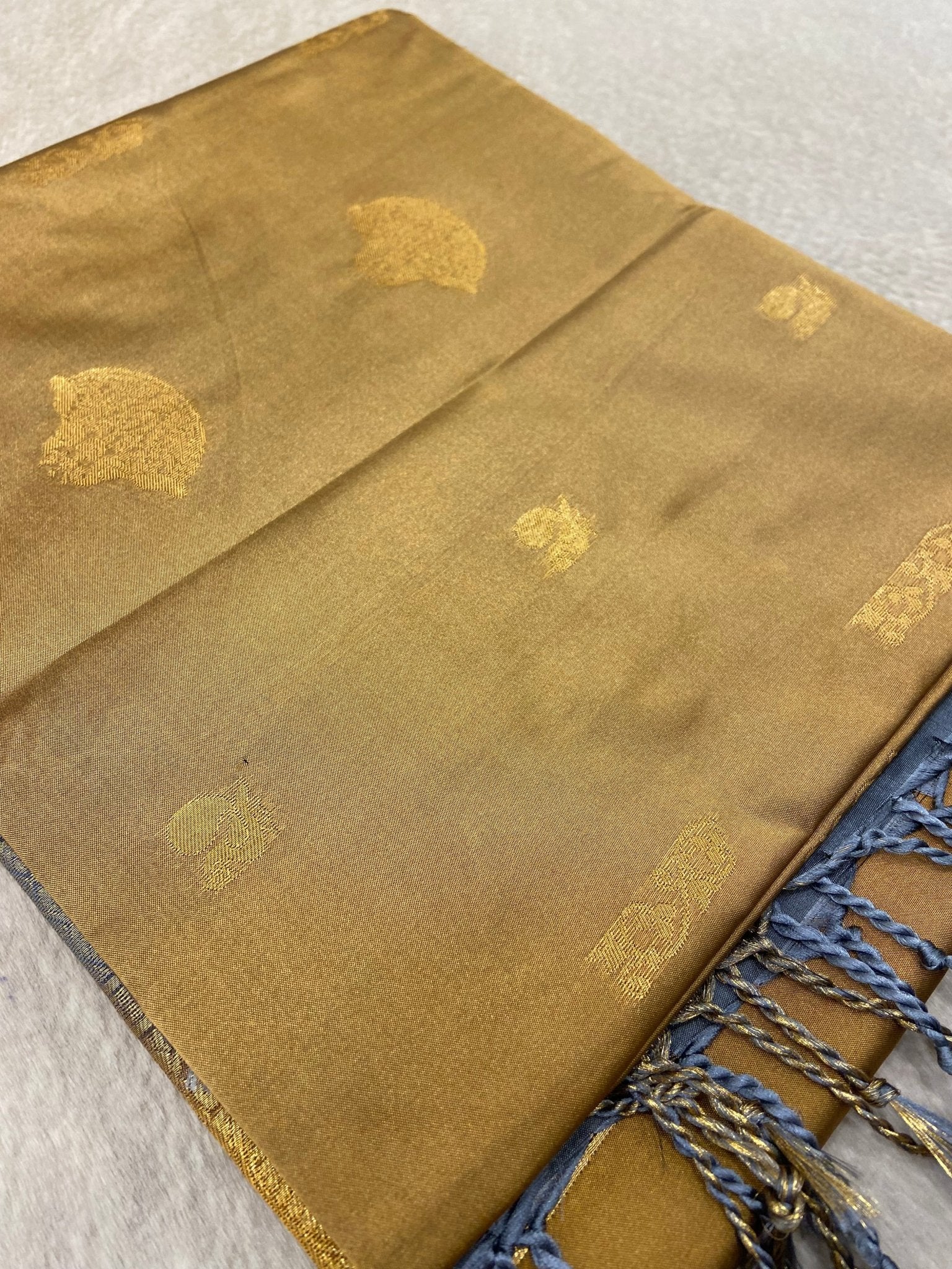 Premium Quality Luxury Silk Saree - Kanjeevaram Silk Mandir