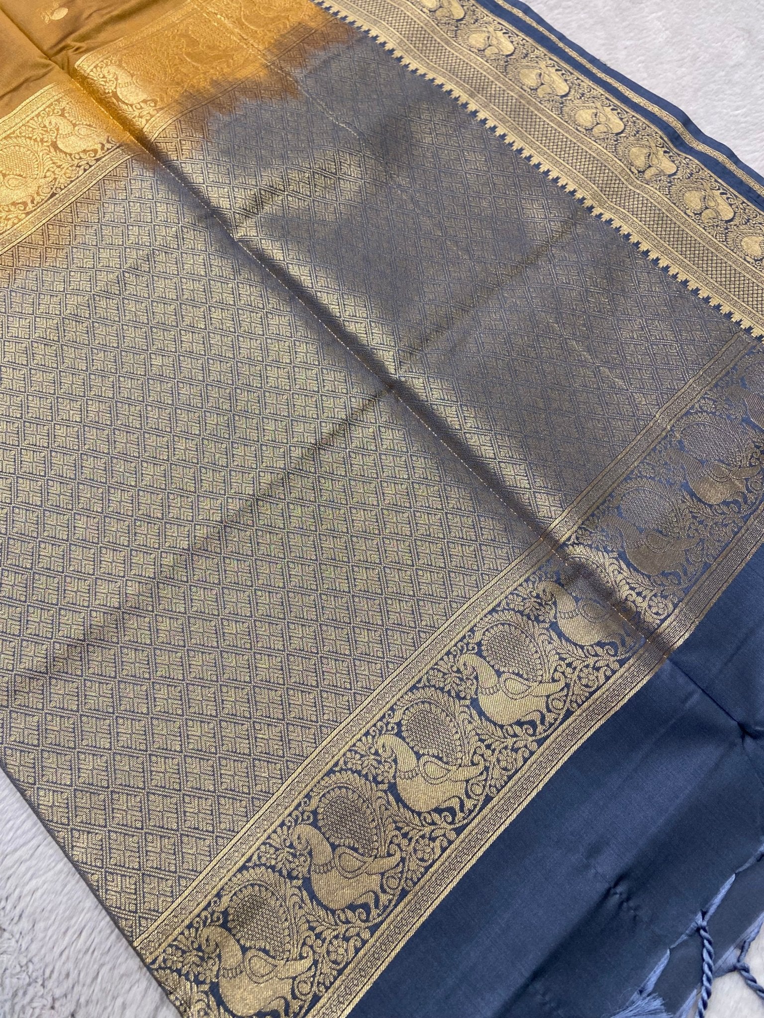 Premium Quality Luxury Silk Saree - Kanjeevaram Silk Mandir