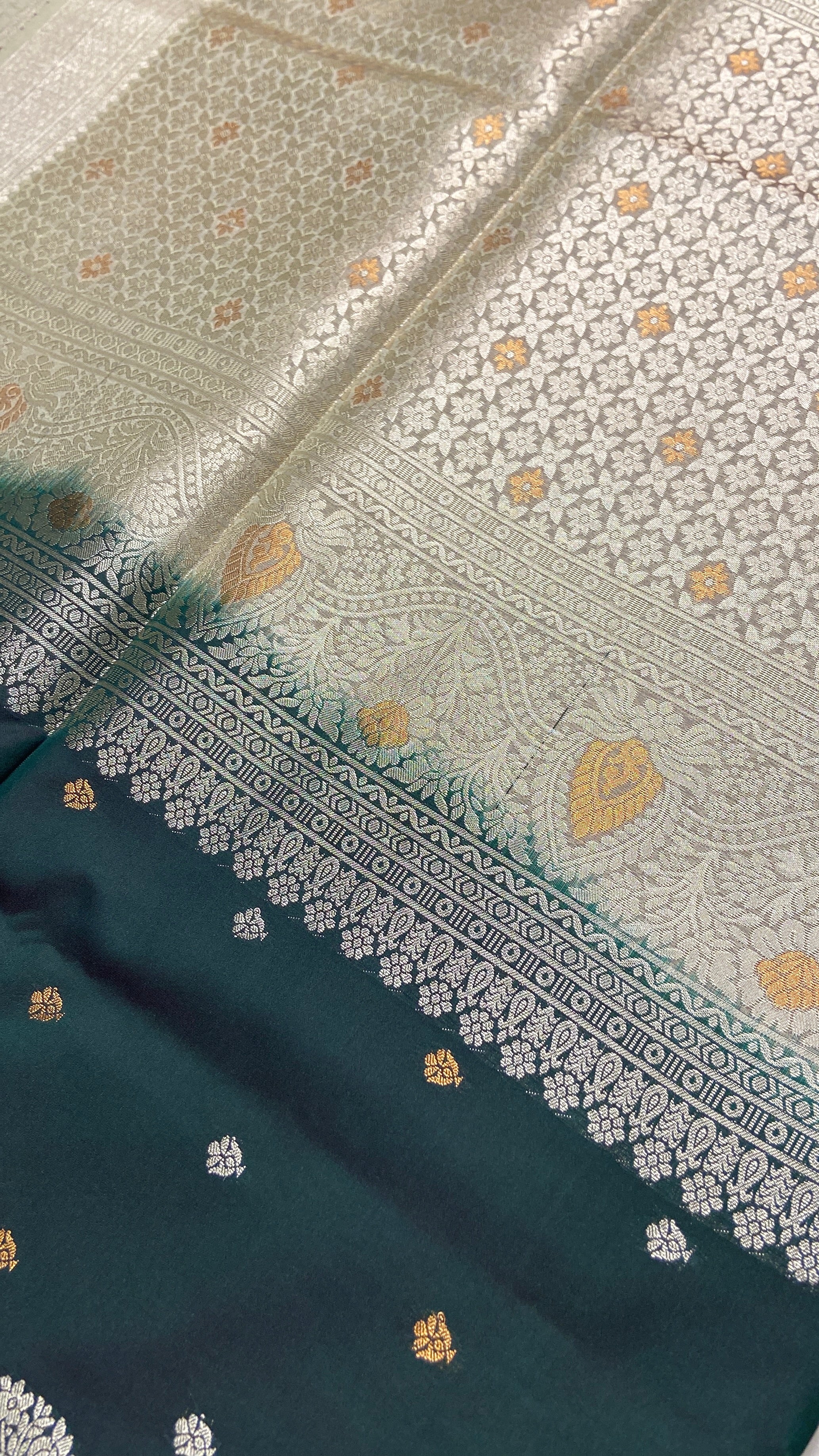 Premium Quality Luxury Silk Saree - Kanjeevaram Silk Mandir